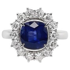 IGI Certified 2.45ct Natural Sapphire and 0.74ct Natural Diamonds Platinum Ring