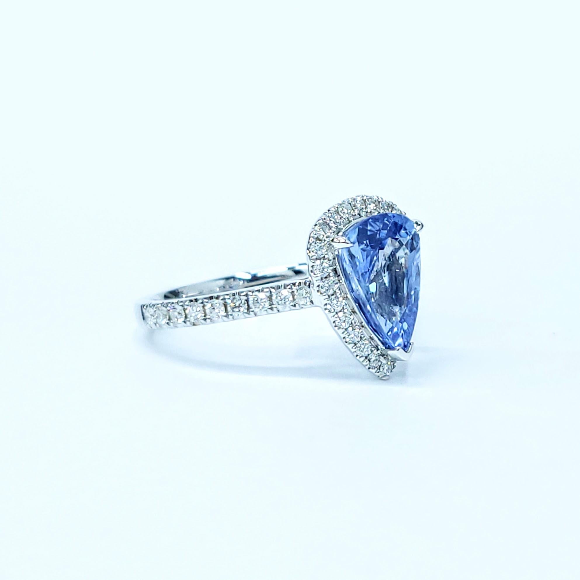 IGI Certified 2.47 Carat Blue Sapphire & Diamond Ring in 18K White Gold For Sale 2