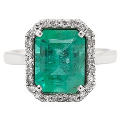 IGI Certified 2.49ct Natural Emerald 0.23 Natural Diamond