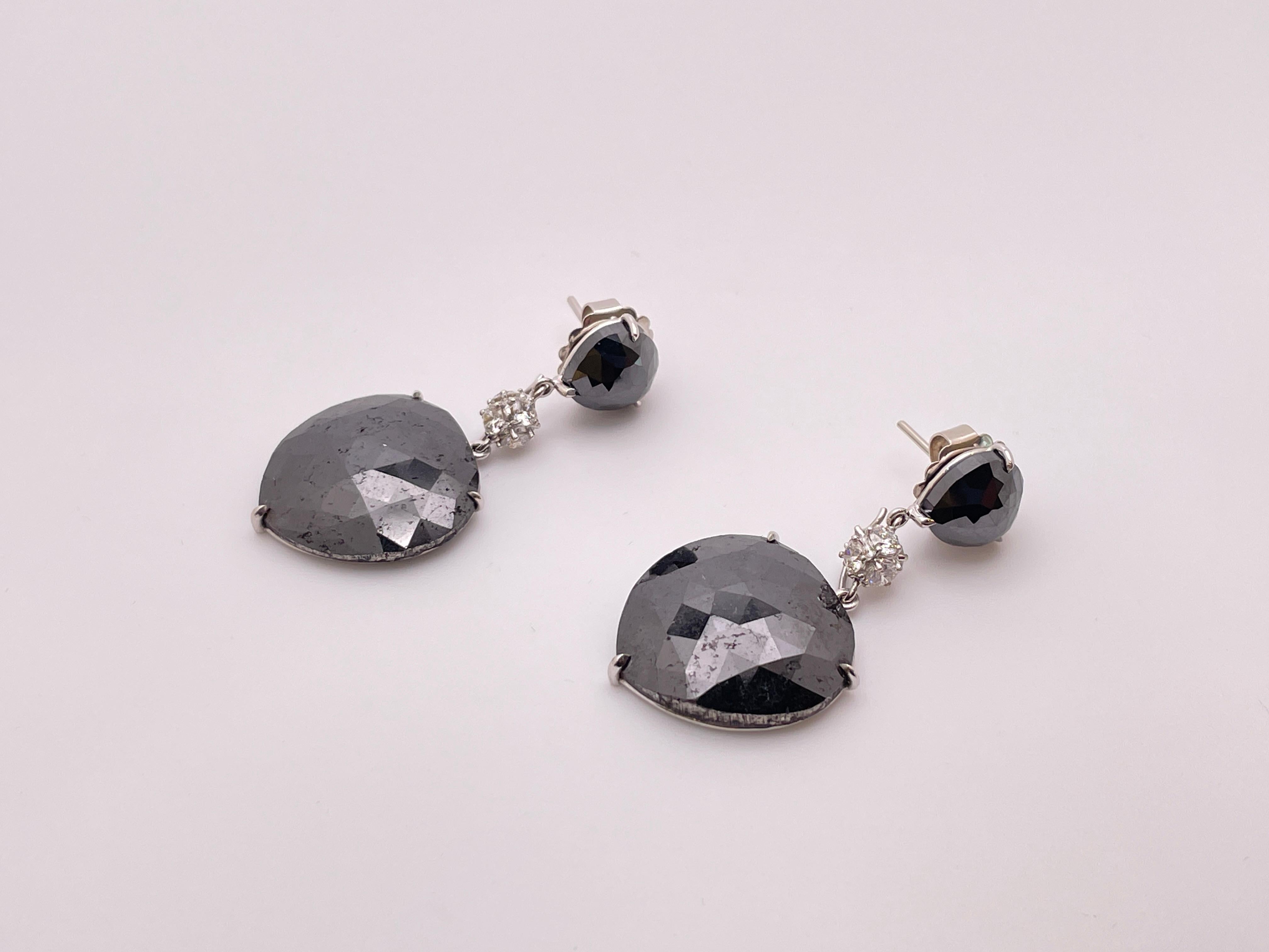 IGI-zertifizierte 25 CT natürliche schwarze Diamanten 18K Weißgold Tropfen Ohrringe im Angebot 3
