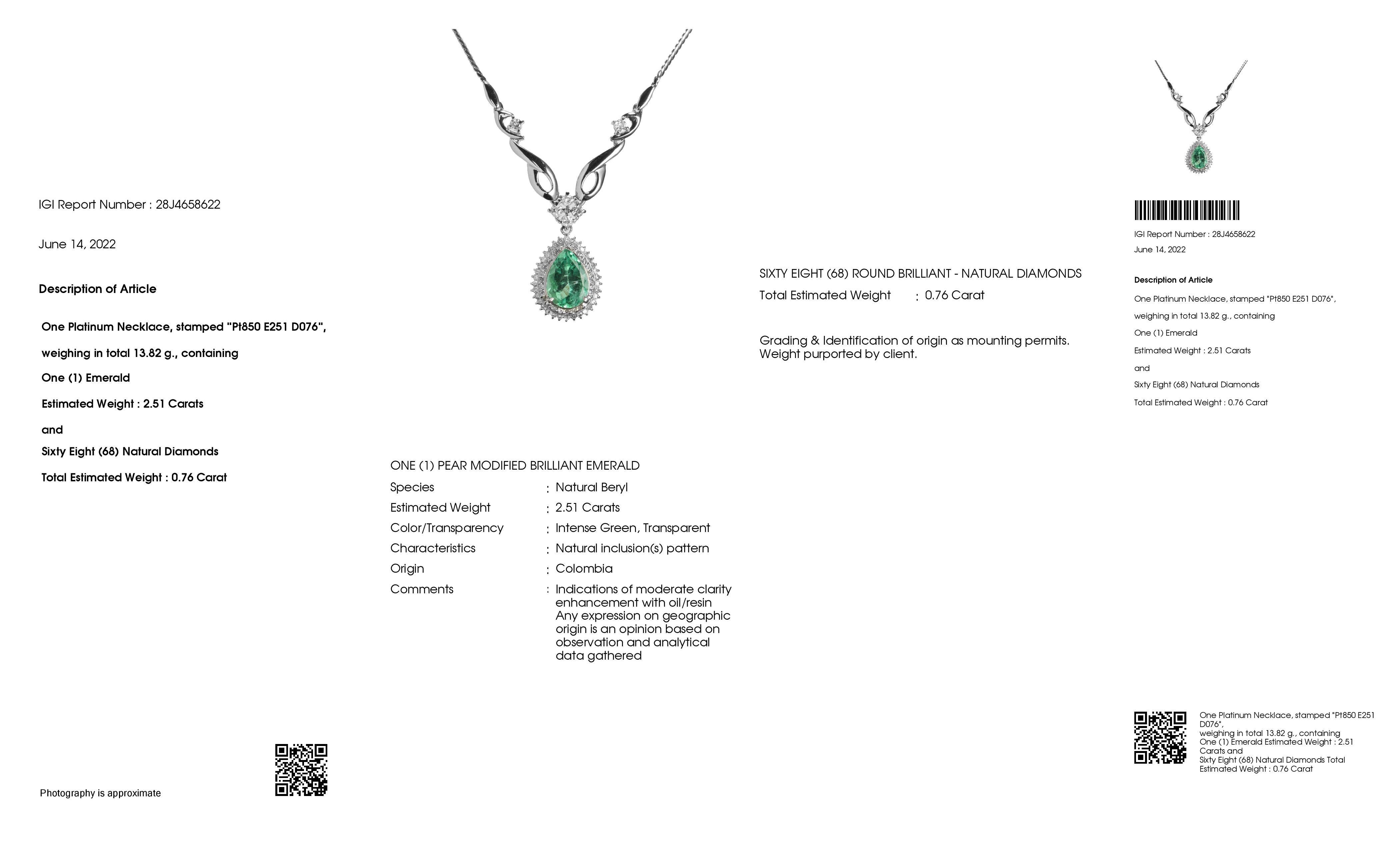 IGI Certified 2.51ct Colombia Emerald and 0.76ct Natural Diamonds Necklace In New Condition For Sale In Hong Kong, HK