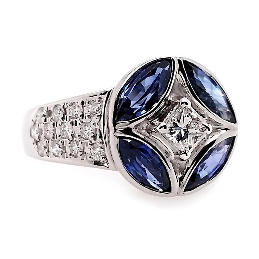 IGI Certified 2.59ct Natural Sapphires and 0.63ct Natural Diamonds Platinum Ring 2