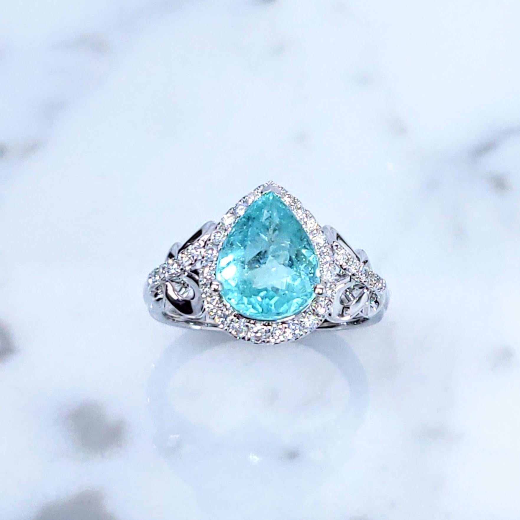 Anello con Paraiba e Diamante certificato IGI da 2,60 carati in oro bianco 18 carati in vendita 6