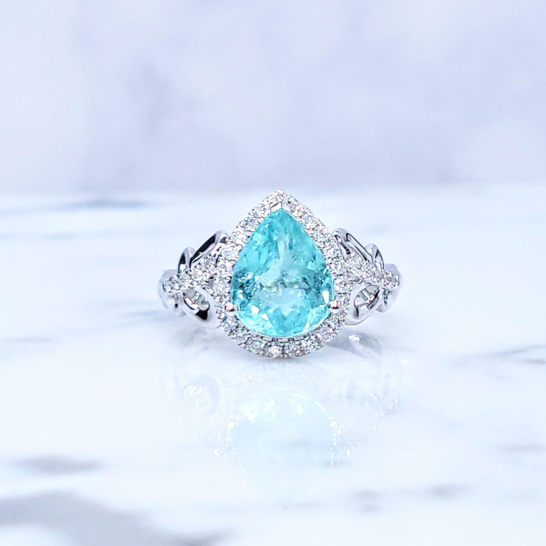 Anello con Paraiba e Diamante certificato IGI da 2,60 carati in oro bianco 18 carati in vendita 8