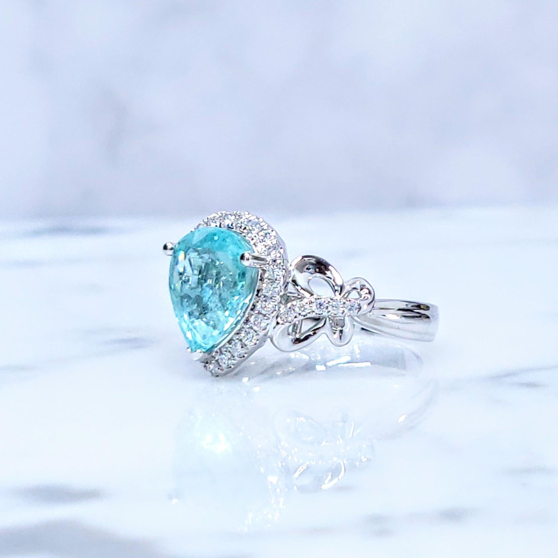 Anello con Paraiba e Diamante certificato IGI da 2,60 carati in oro bianco 18 carati in vendita 10