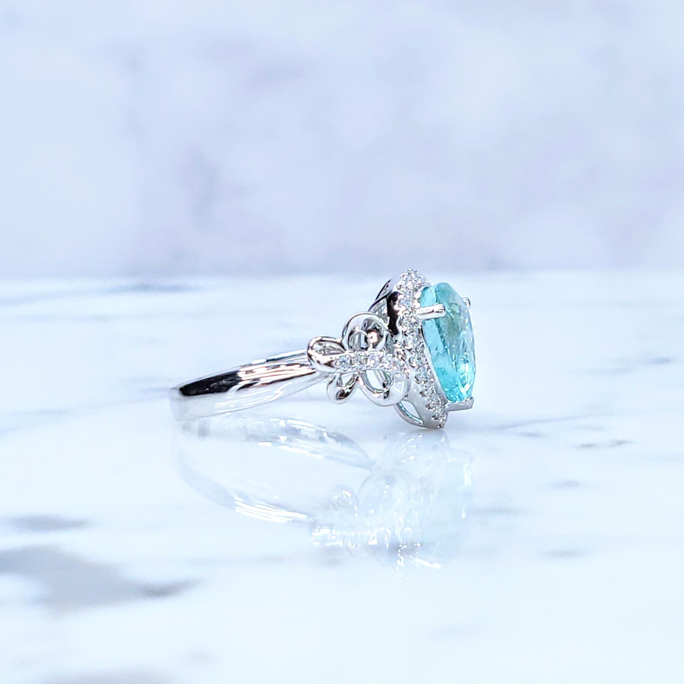 Anello con Paraiba e Diamante certificato IGI da 2,60 carati in oro bianco 18 carati in vendita 3
