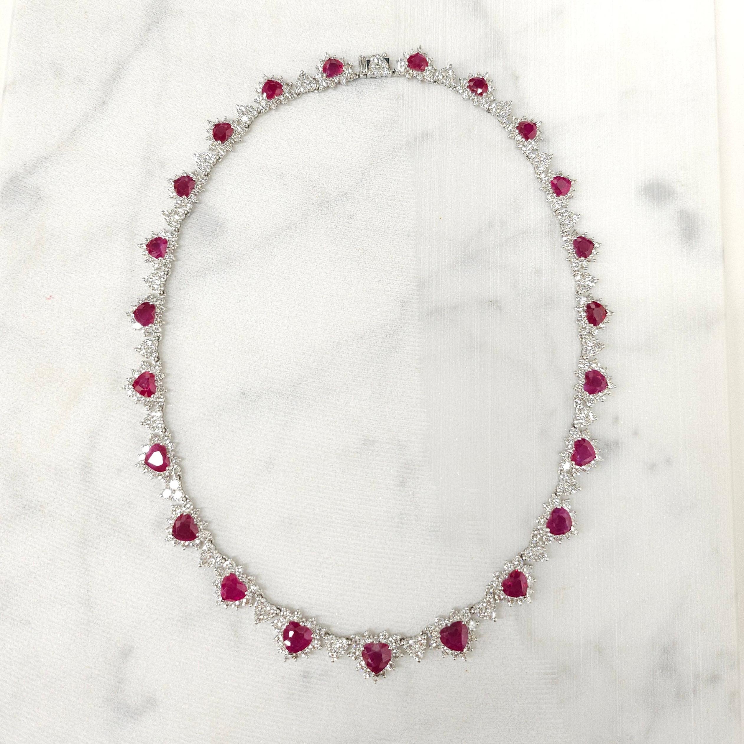 IGI Certified 26.58 Carat Burma Ruby & 18.85 Carat Diamond Necklace in 18K Gold For Sale 8