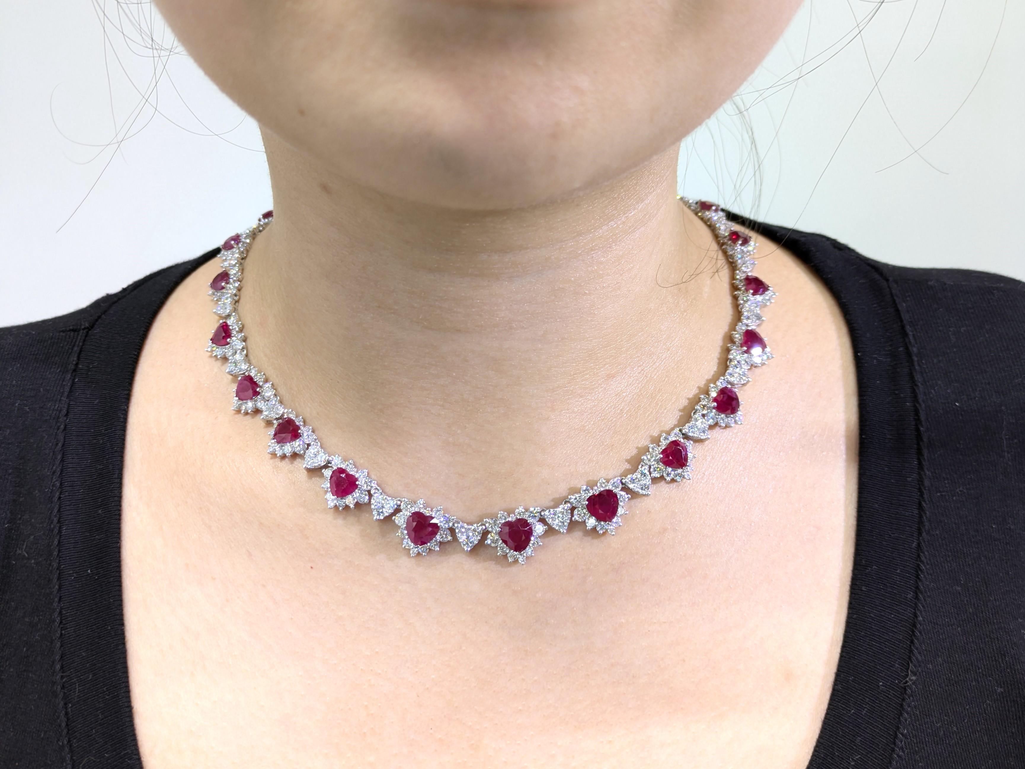 IGI Certified 26.58 Carat Burma Ruby & 18.85 Carat Diamond Necklace in 18K Gold For Sale 13