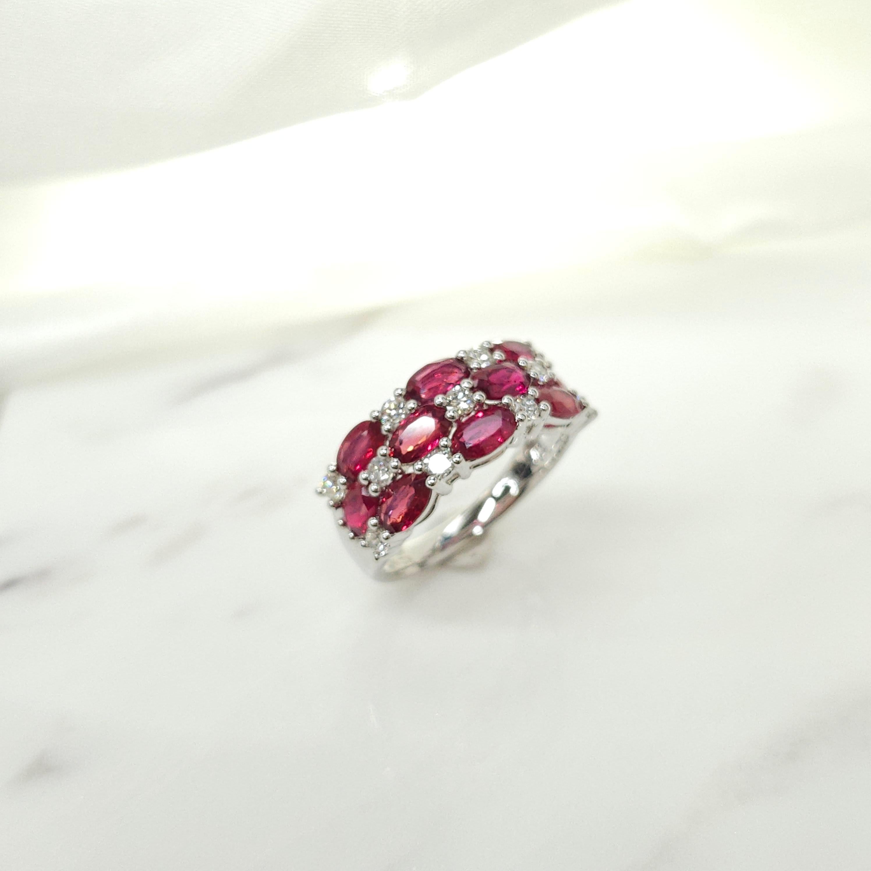 Modern IGI Certified 2.66 Carat Ruby & Diamond Ring in 18K White Gold For Sale