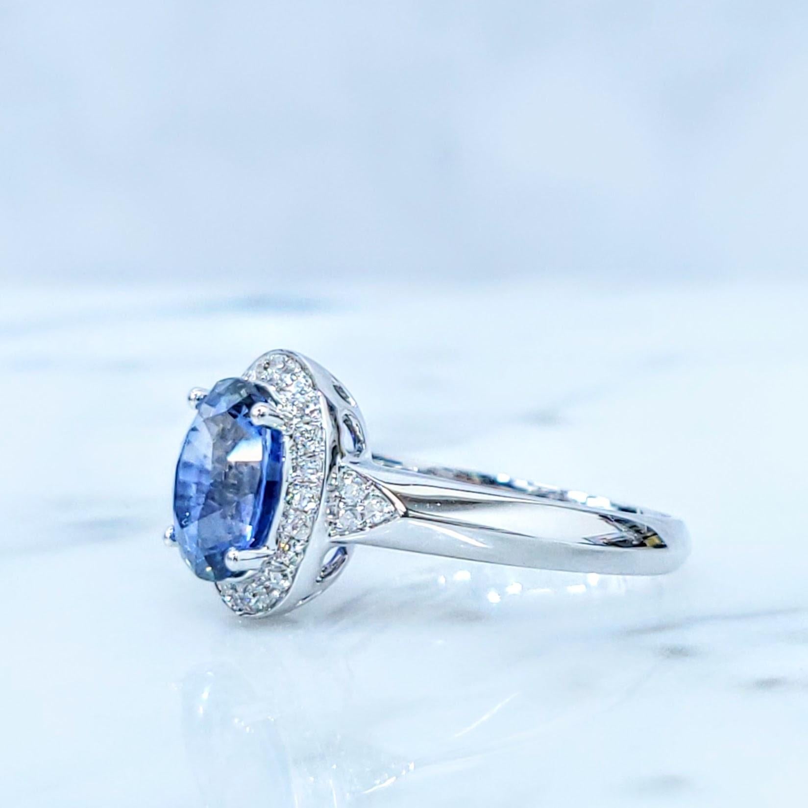 Bague en or blanc 18 carats certifiée IGI avec saphir et diamant de 2,70 carats Neuf - En vente à KOWLOON, HK