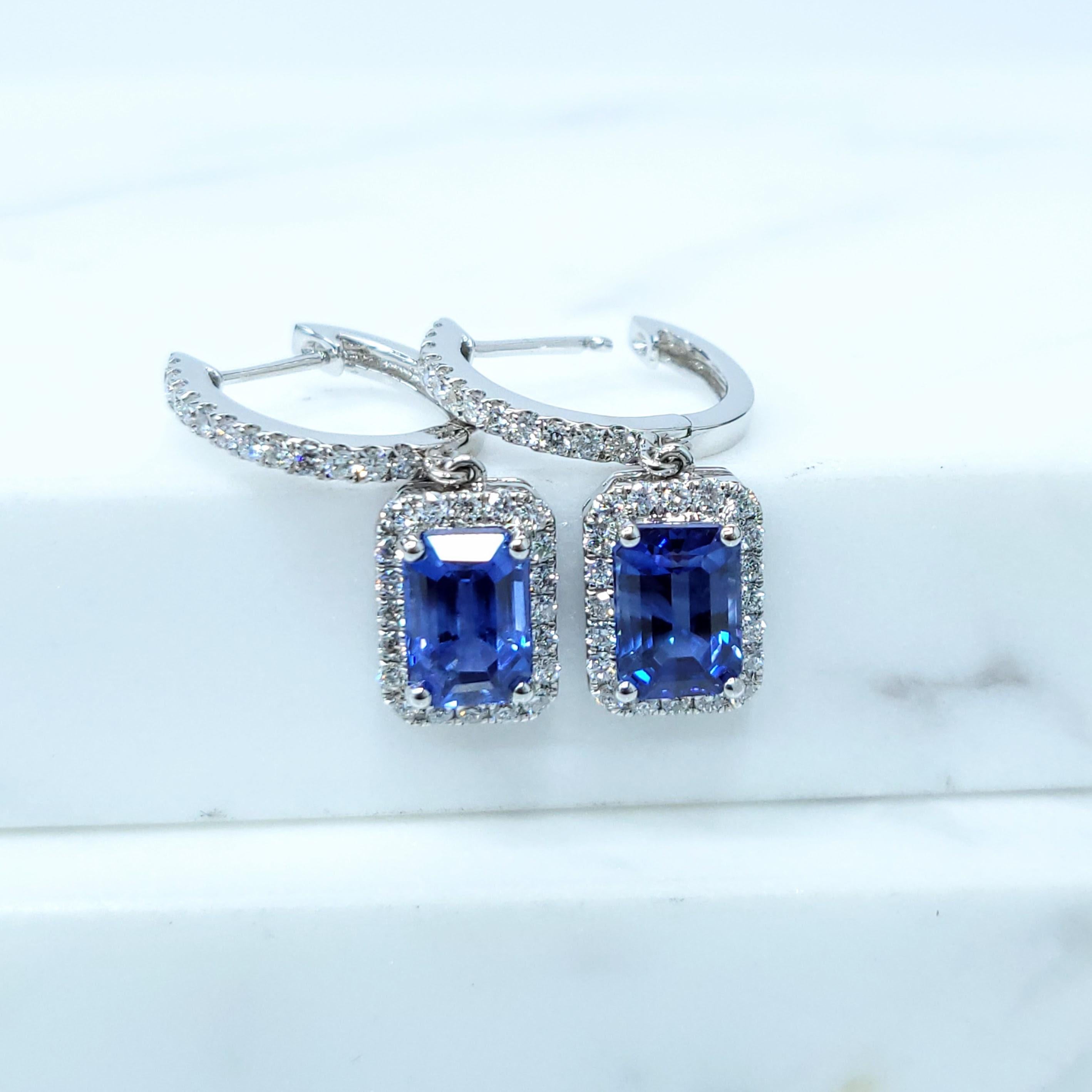 Boucles d'oreilles en or blanc 18 carats saphir et diamant certifiées IGI de 2,77 carats en vente 5
