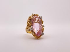 IGI Certified 28 CT Natural Pink Kunzite Diamond 18K Yellow Gold Ring