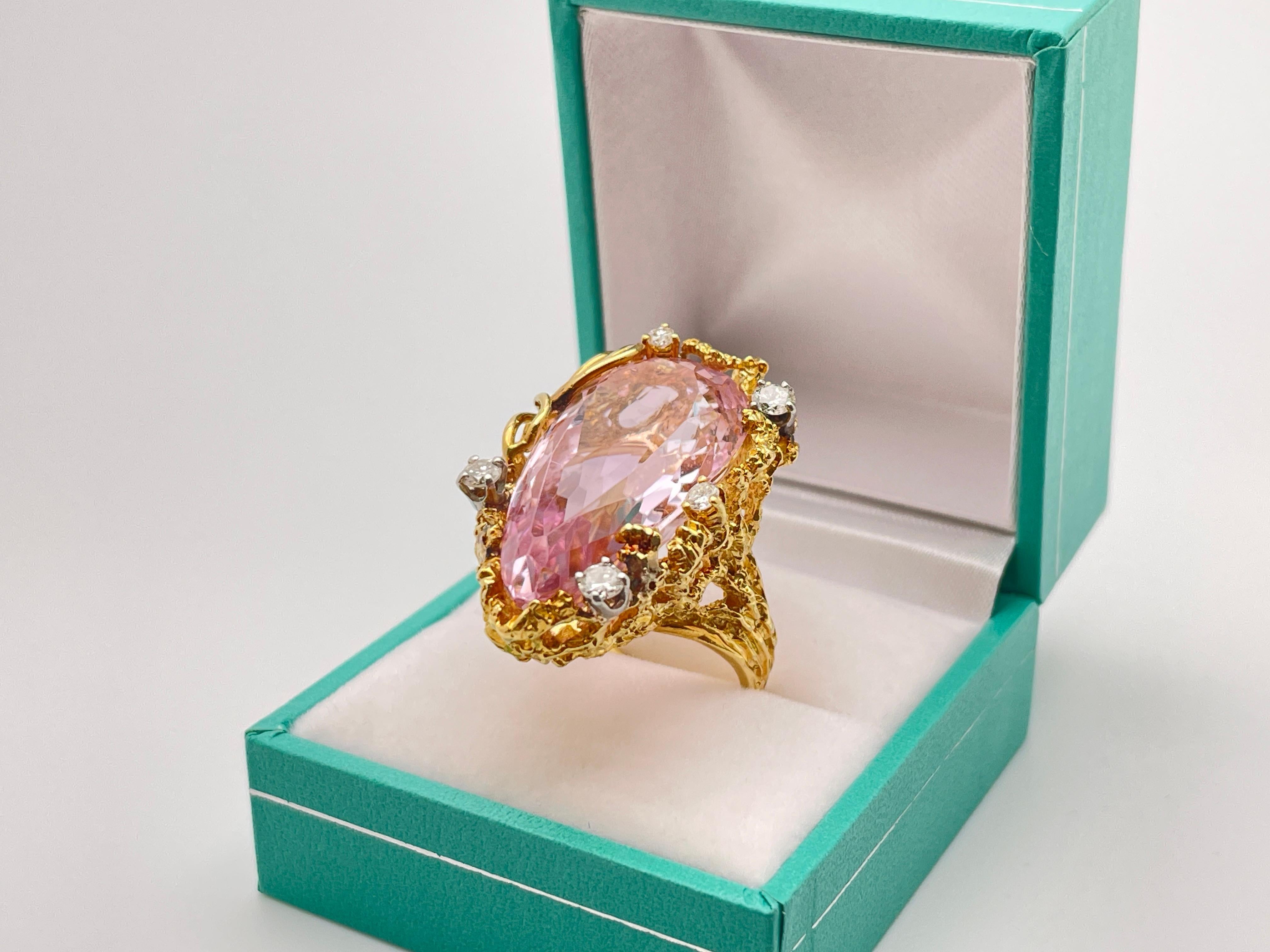 Bague en or jaune 18 carats certifiée IGI avec 28 CT de diamants en kunzite rose naturelle en vente 5