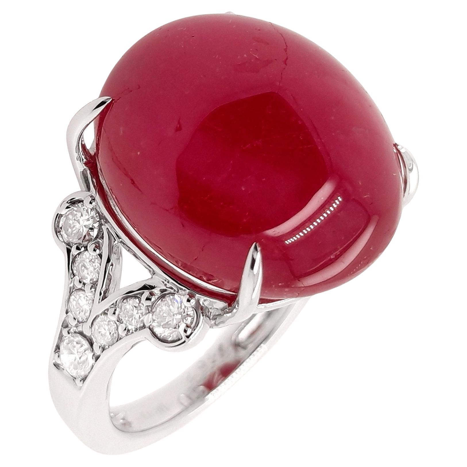 IGI Certified 28.34ct Natural Ruby 0.52ct Natural Diamonds White Gold Ring For Sale