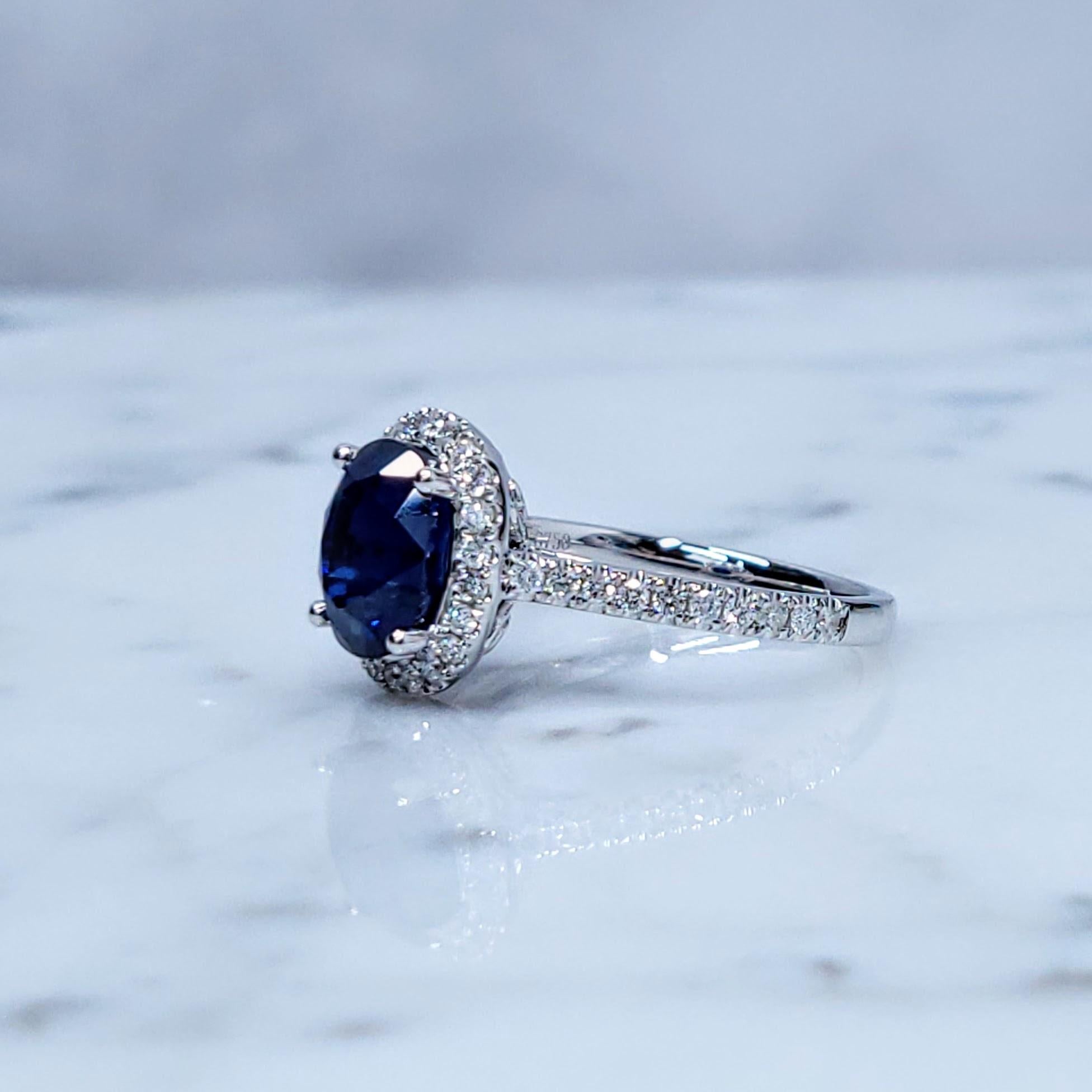 De las mujeres Anillo de zafiro y diamante de oro blanco de 18 quilates con certificado IGI de 2,87 quilates en venta