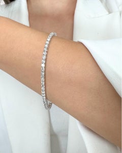 Bracciale tennis con diamanti certificati IGI da 2,88 carati in oro bianco 18 carati