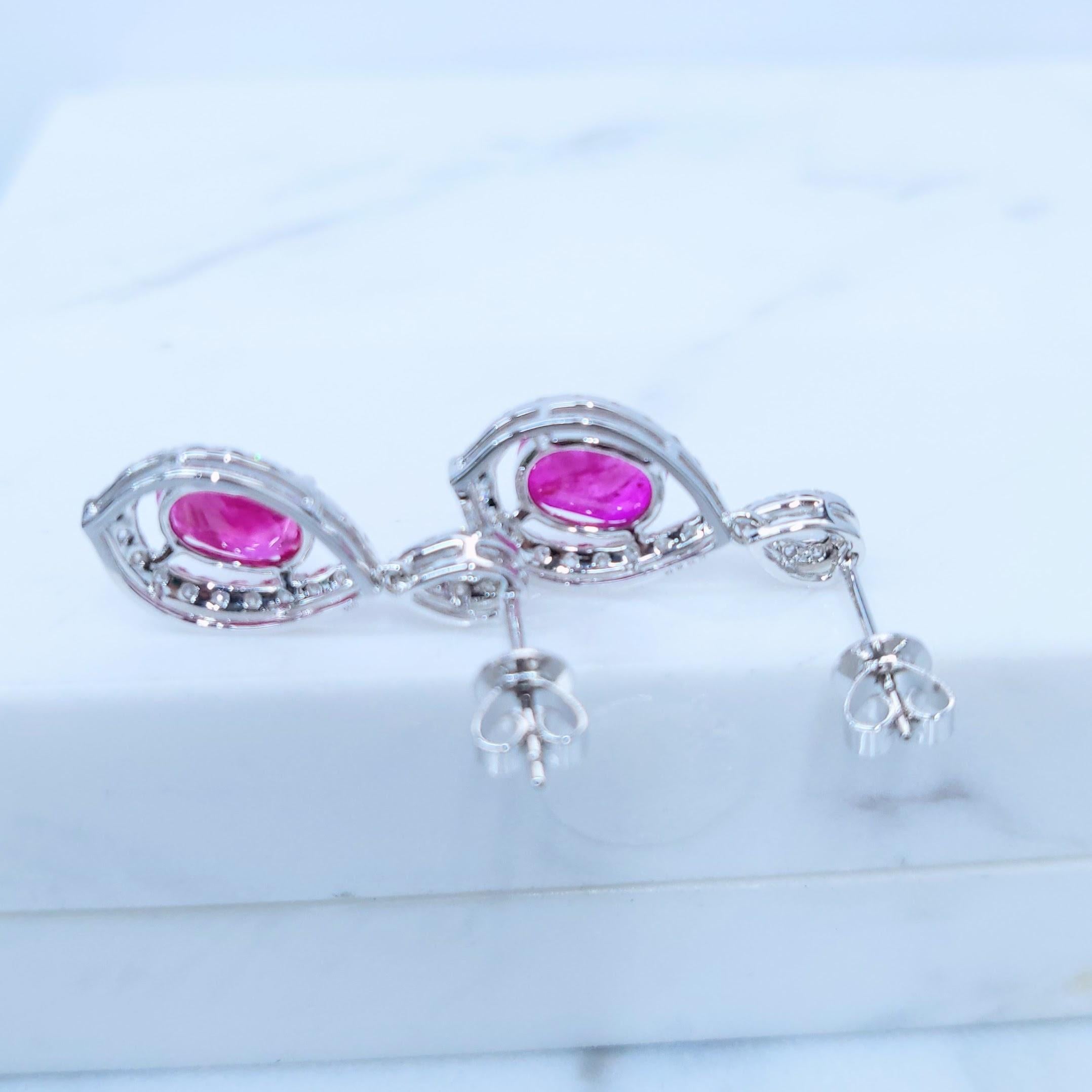 Boucles d'oreilles en or blanc 18 carats certifiées IGI et composées de rubis de Birmanie et de diamants de 2,89 ct. en vente 6