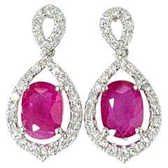 IGI-zertifizierte 2,89ct Burma Rubin und Diamant-Ohrringe in 18K Weißgold