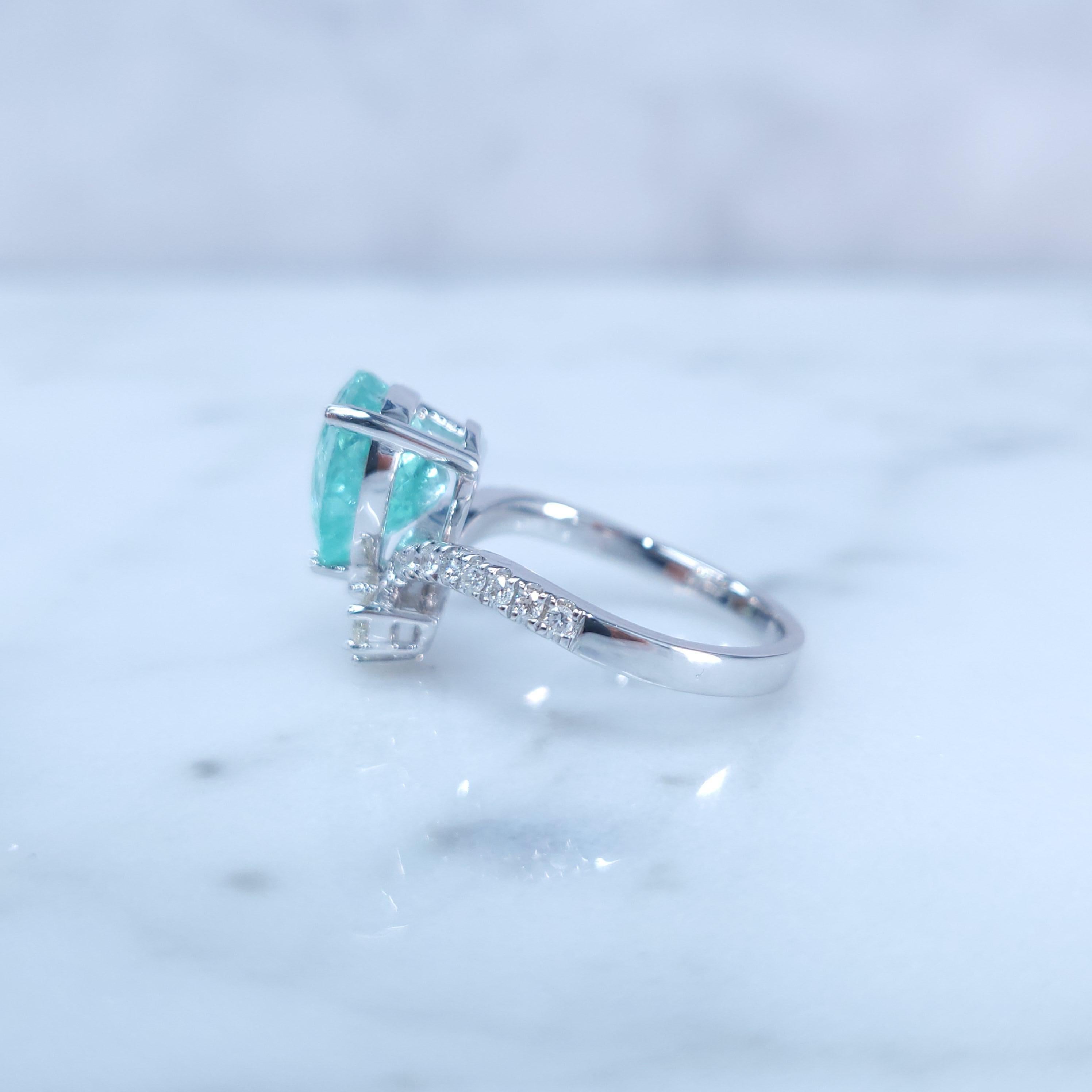 IGI Certified 2.93 Carat Paraiba & Diamond Ring in 18K White Gold For Sale 2