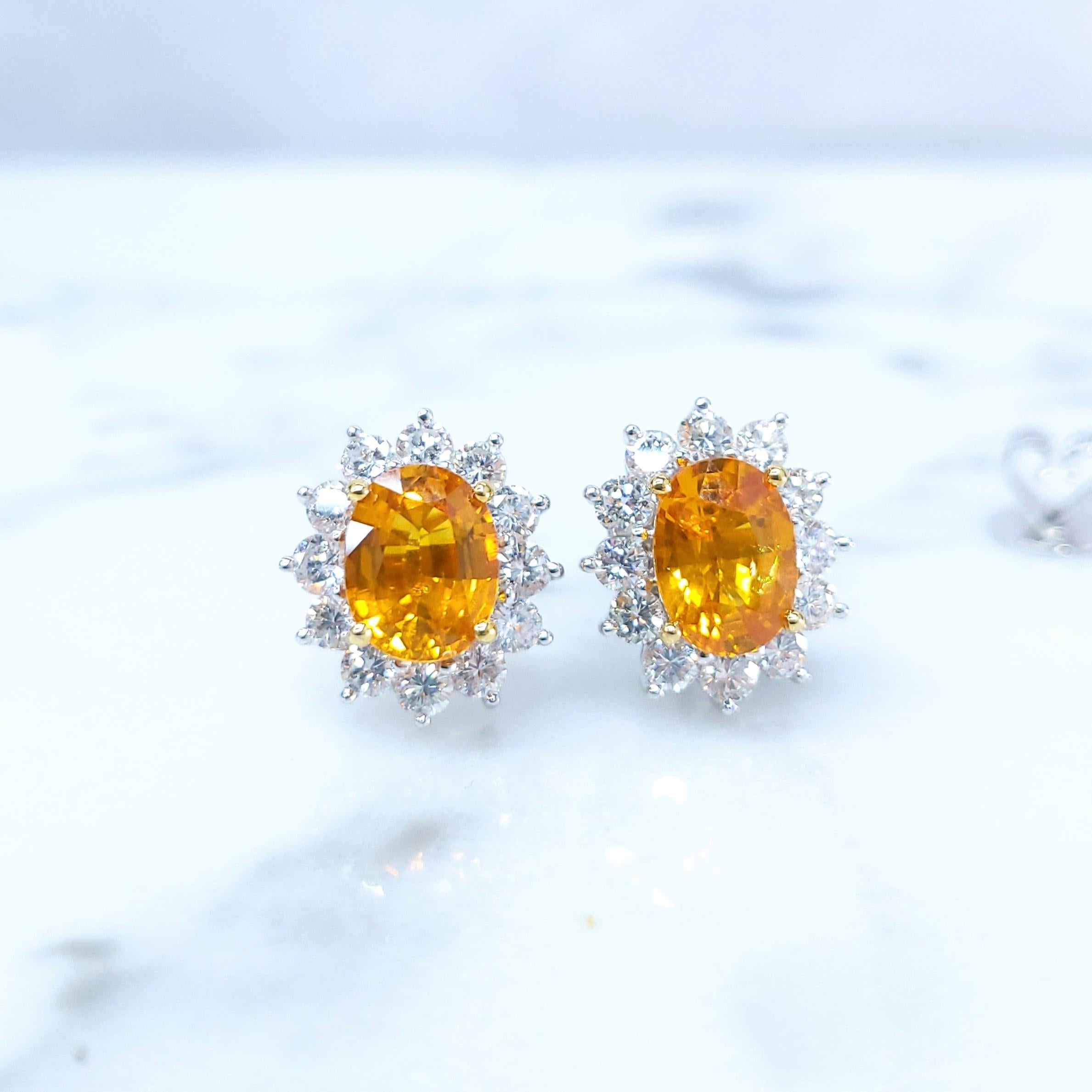 Pendientes de zafiro naranja y diamante de oro blanco de 18 quilates con certificado IGI de 2,98 quilates en venta 2