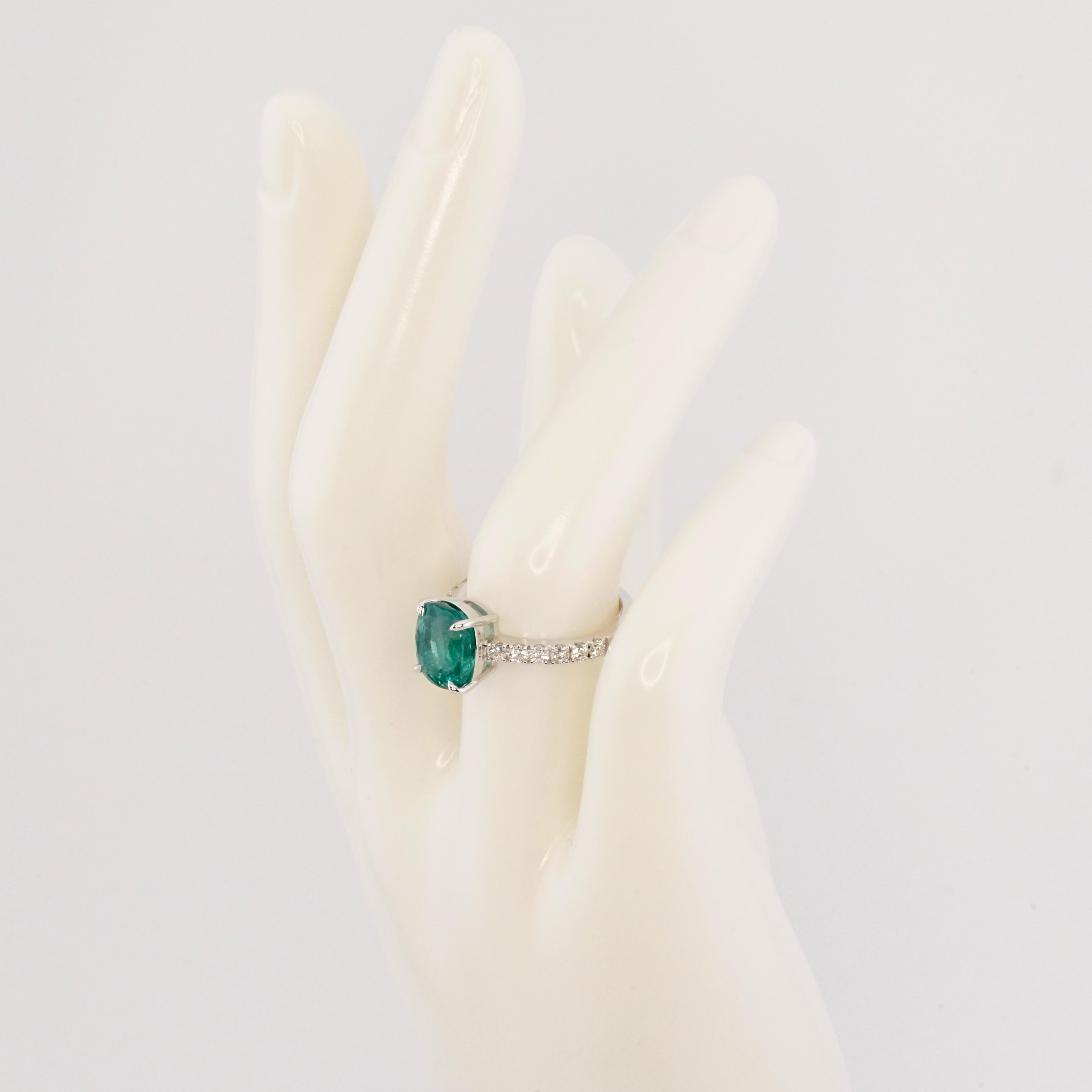 Women's IGI Certified 3 Carat Cushion Green Emerald 18K White Gold Ring For Sale