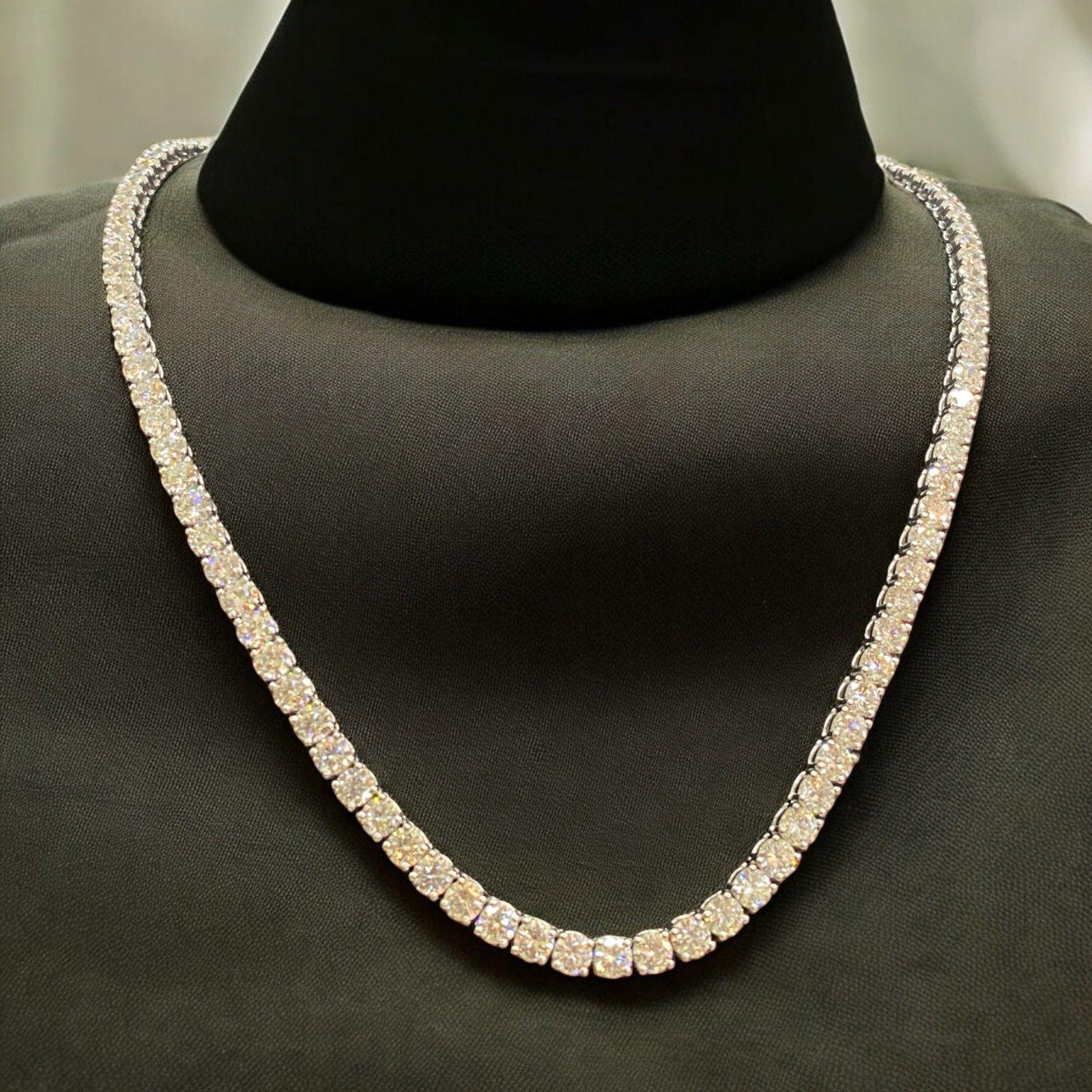 IGI Certified 30.00 Carat F/VS1  Natural Diamonds Gold Tennis Necklace For Sale 1