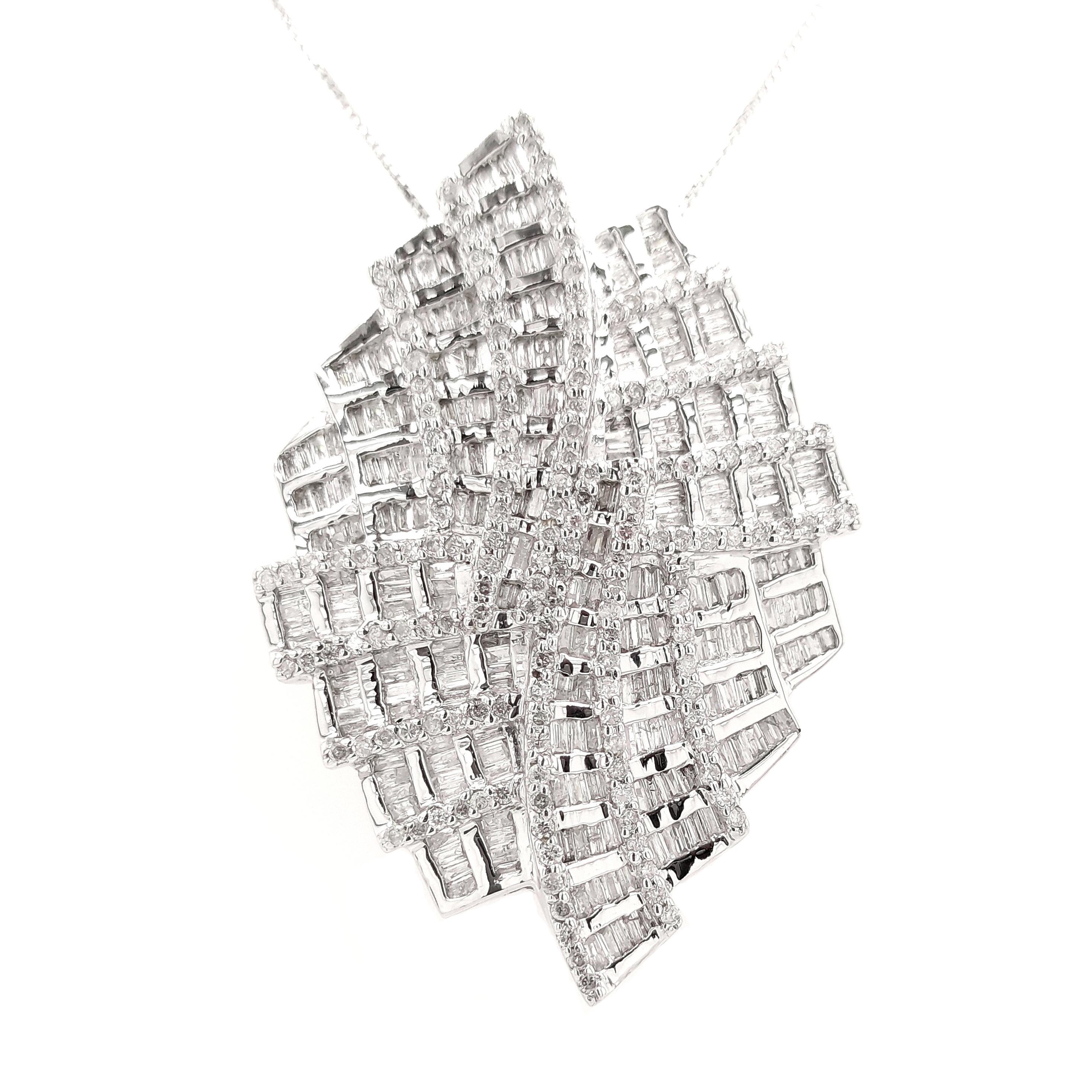 Women's IGI Certified 3.00ct Natural Diamonds 18K White Gold Necklace and Brooch For Sale
