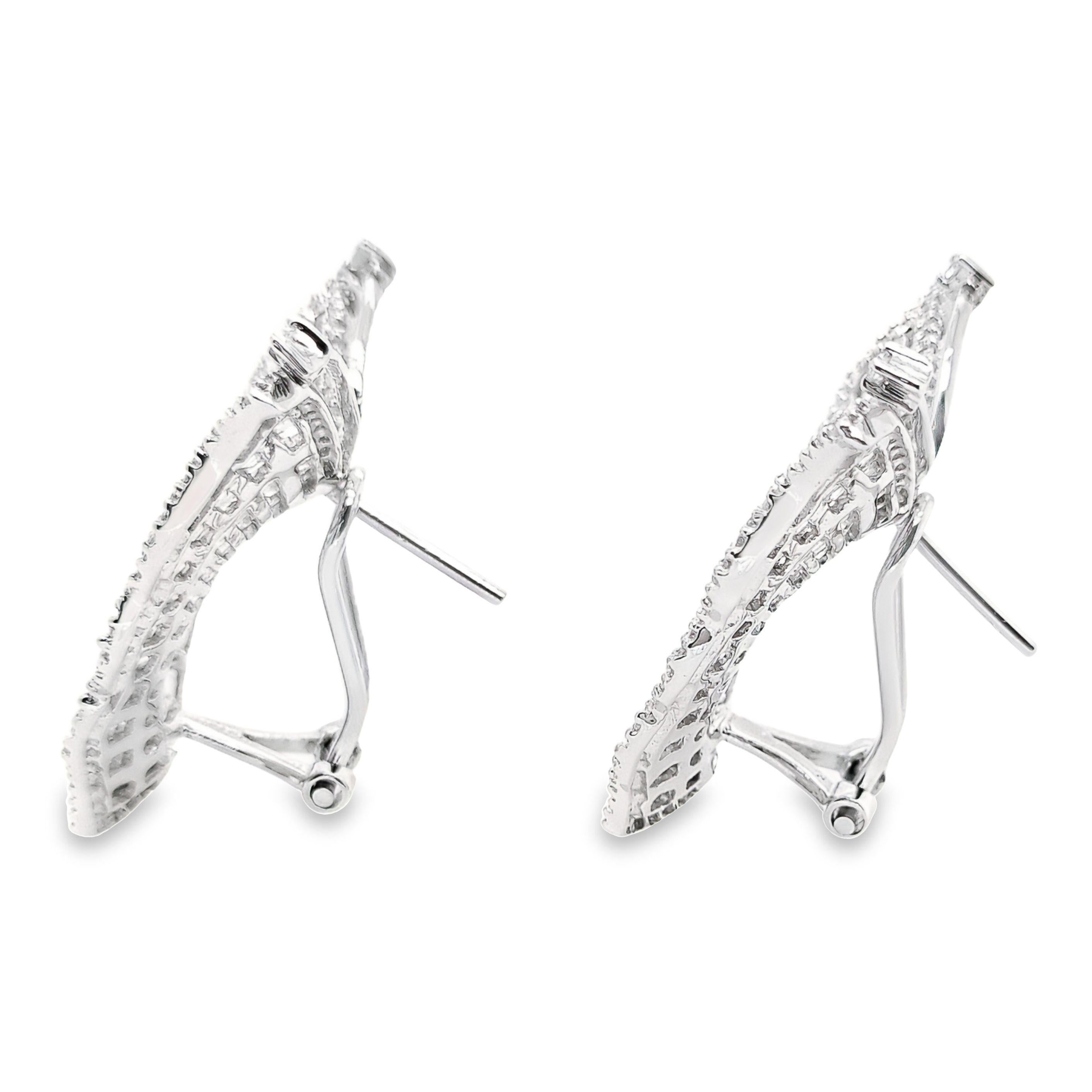 Women's IGI Certified 3.00ct Natural Diamonds 18K White Gold Pair of Earrings For Sale