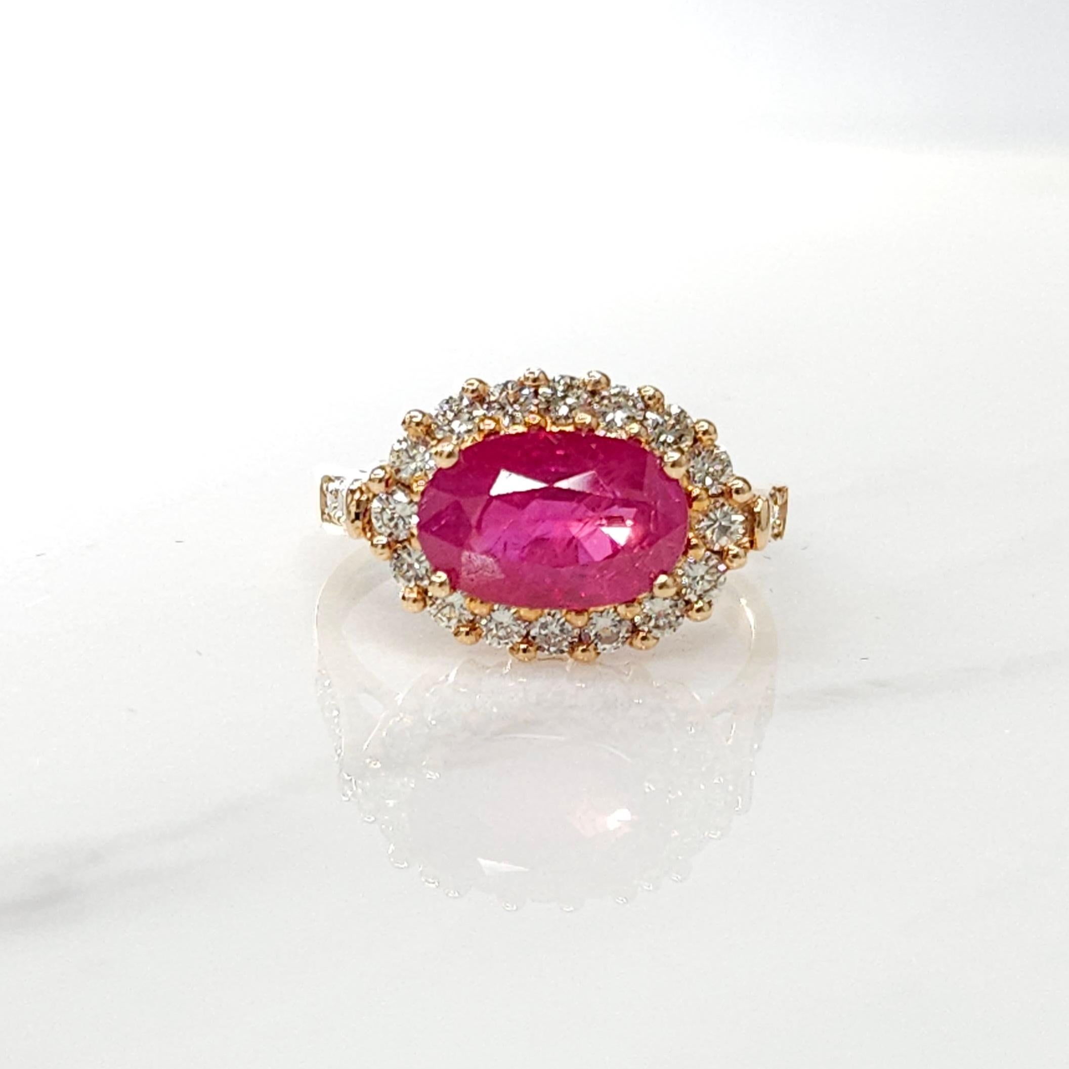 IGI Certified 3.01 Carat Burma Ruby & Diamond Ring in 18K Rose Gold For Sale 1