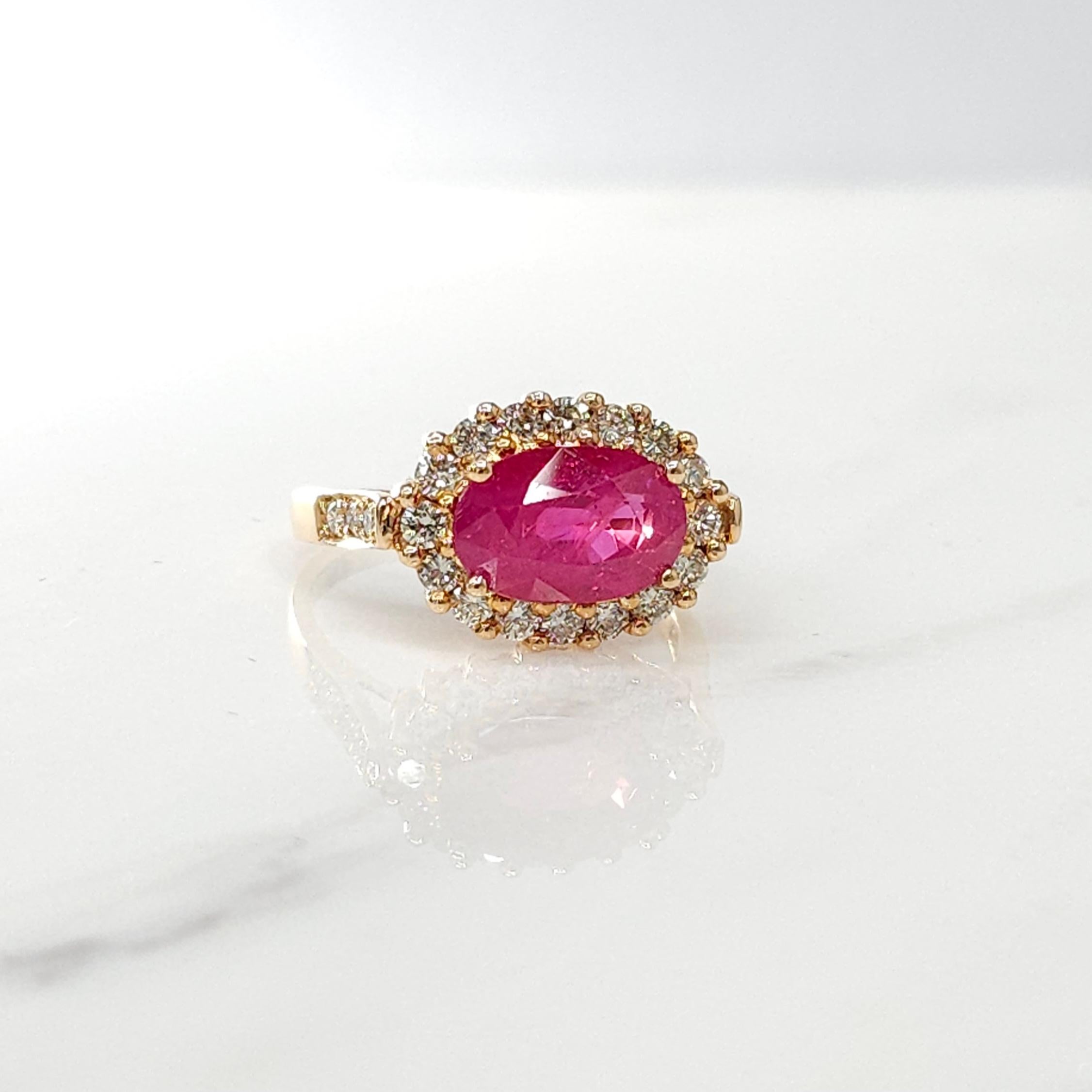 IGI Certified 3.01 Carat Burma Ruby & Diamond Ring in 18K Rose Gold For Sale 3