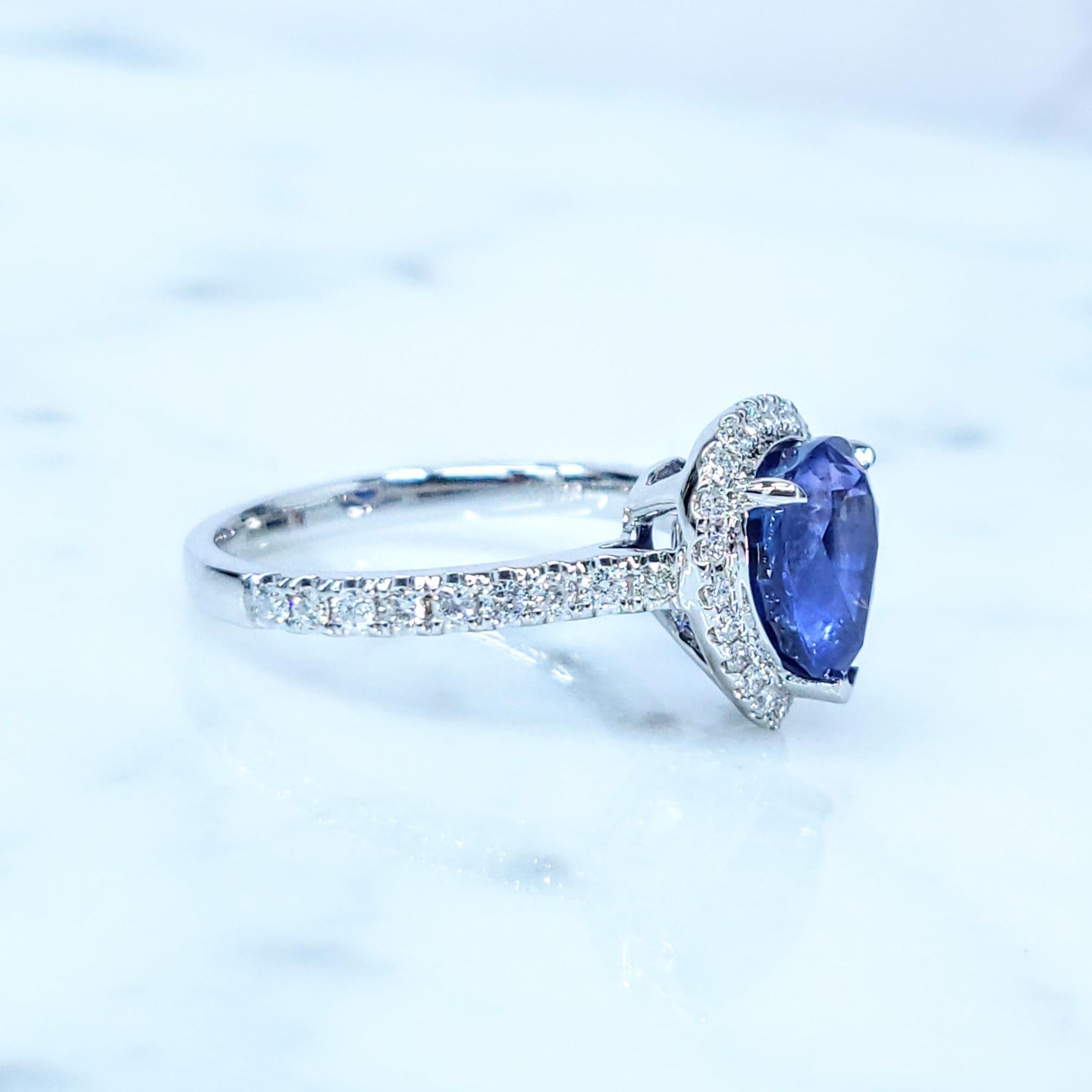 IGI-zertifizierter 3,05 Karat blauer Saphir & Diamantring aus 18 Karat Weißgold im Angebot 1