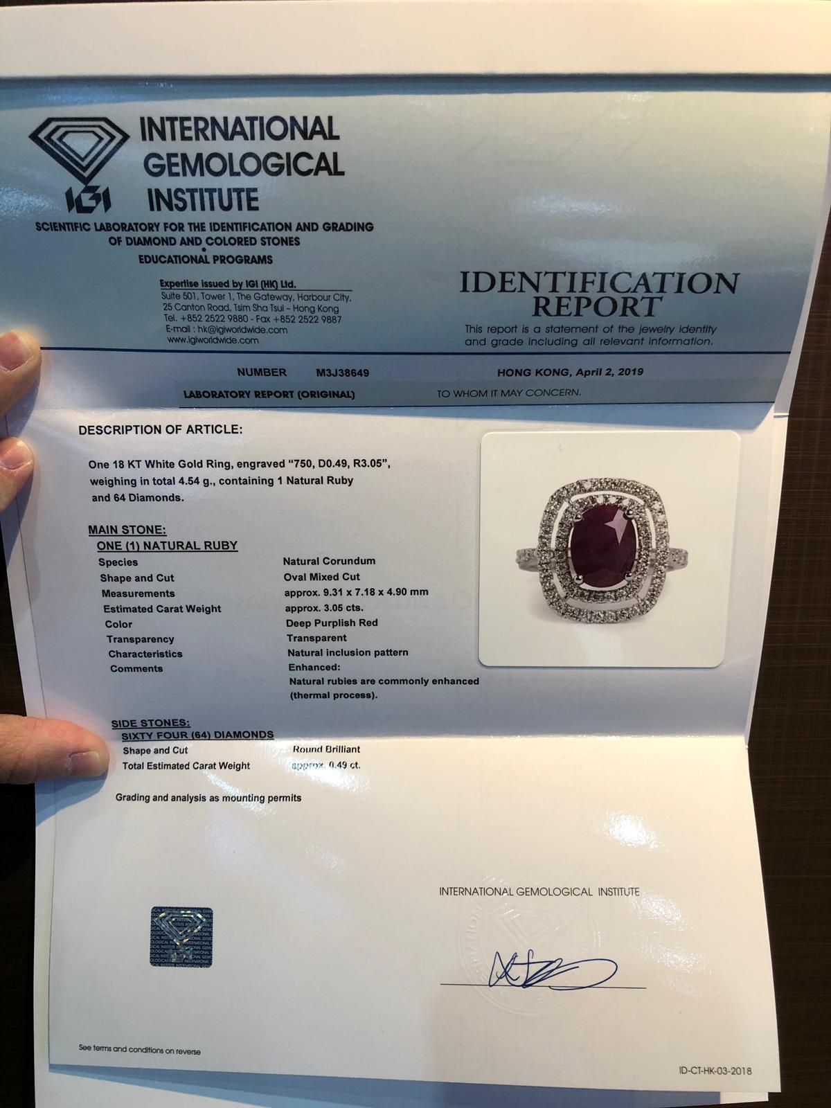 IGI Certified 3.05Carat Ruby & Diamond Ring in 18K White Gold For Sale 2
