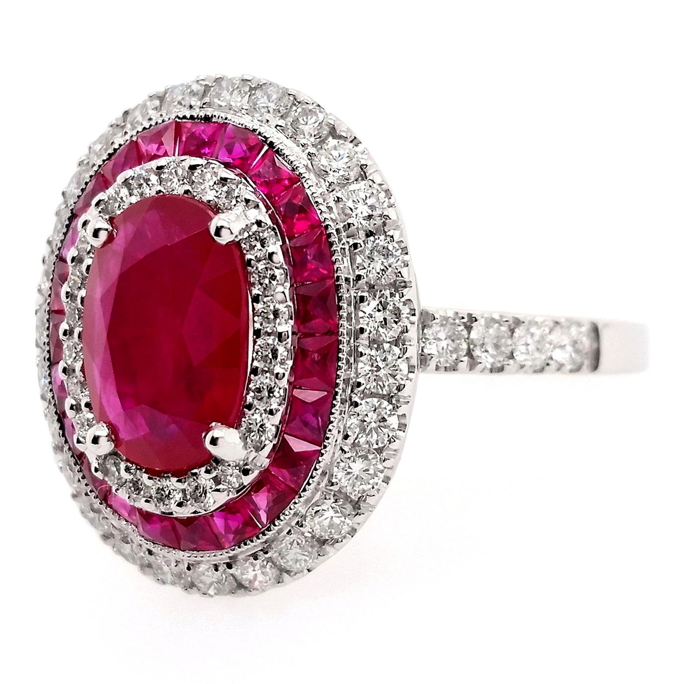 IGI Certified 319ct Natural Rubies and 0.74ct Diamonds 18k White Gold Ring In New Condition For Sale In Hong Kong, HK