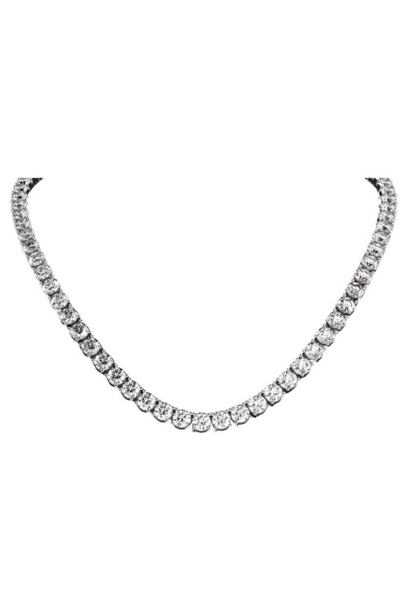 Jede Frau hat es verdient, sich mit einer Kollektion von exquisitem Diamantschmuck zu schmücken. Diese Stücke dienen als greifbare Erinnerung an geschätzte Erinnerungen, als wohlverdienter Lohn für ihre harte Arbeit und als Ausdruck ihres hohen