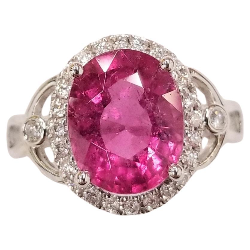 IGI Certified 3.22 Carat Tourmaline & Diamond Ring in 18K White Gold For Sale