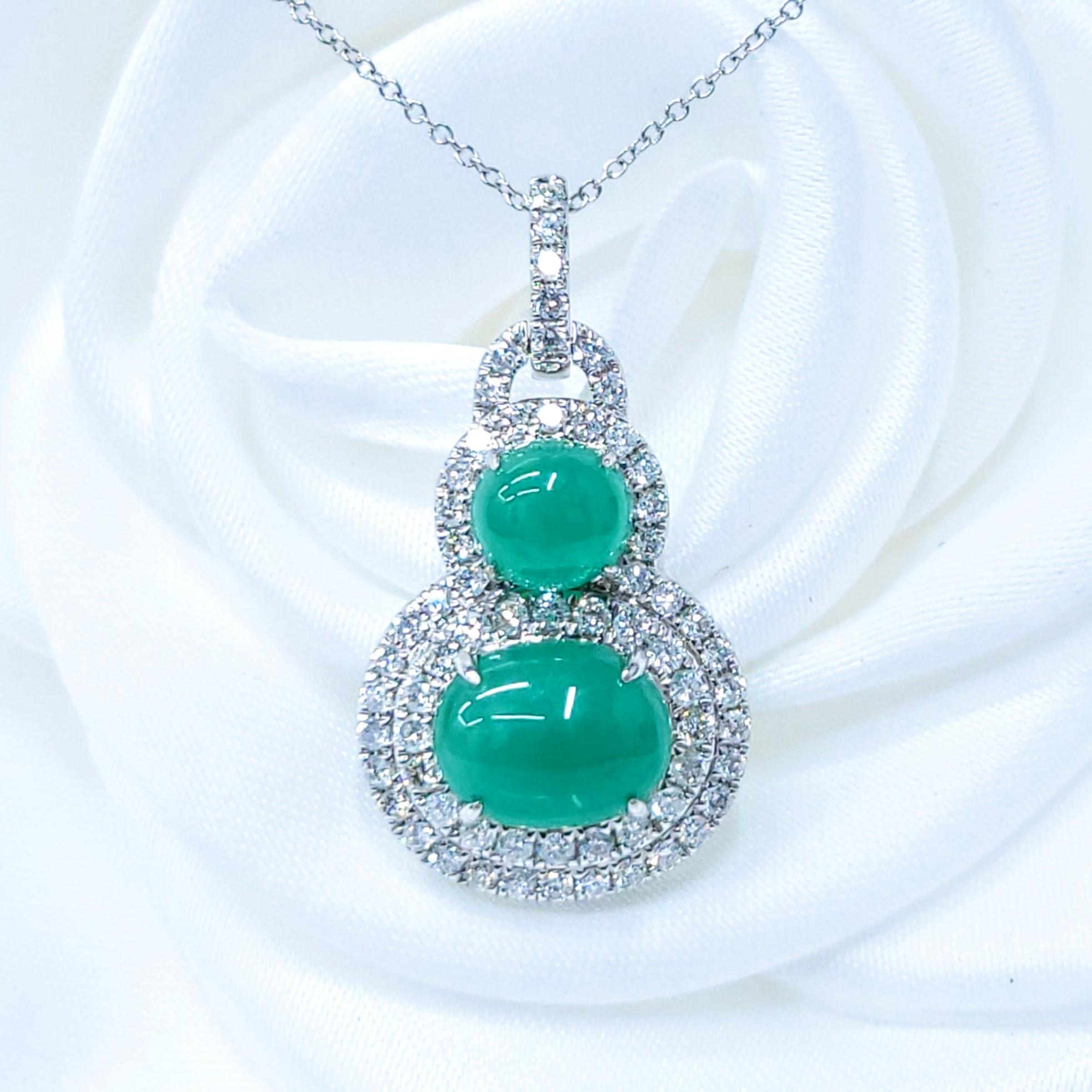 Pendentif en or blanc 18 carats certifié IGI 3,39 carats d'émeraude colombienne et de diamant Pour femmes en vente