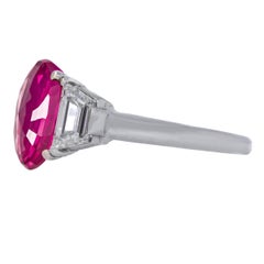 Bague avec rubis ovale non chauffé de 3,40 carats certifié IGI