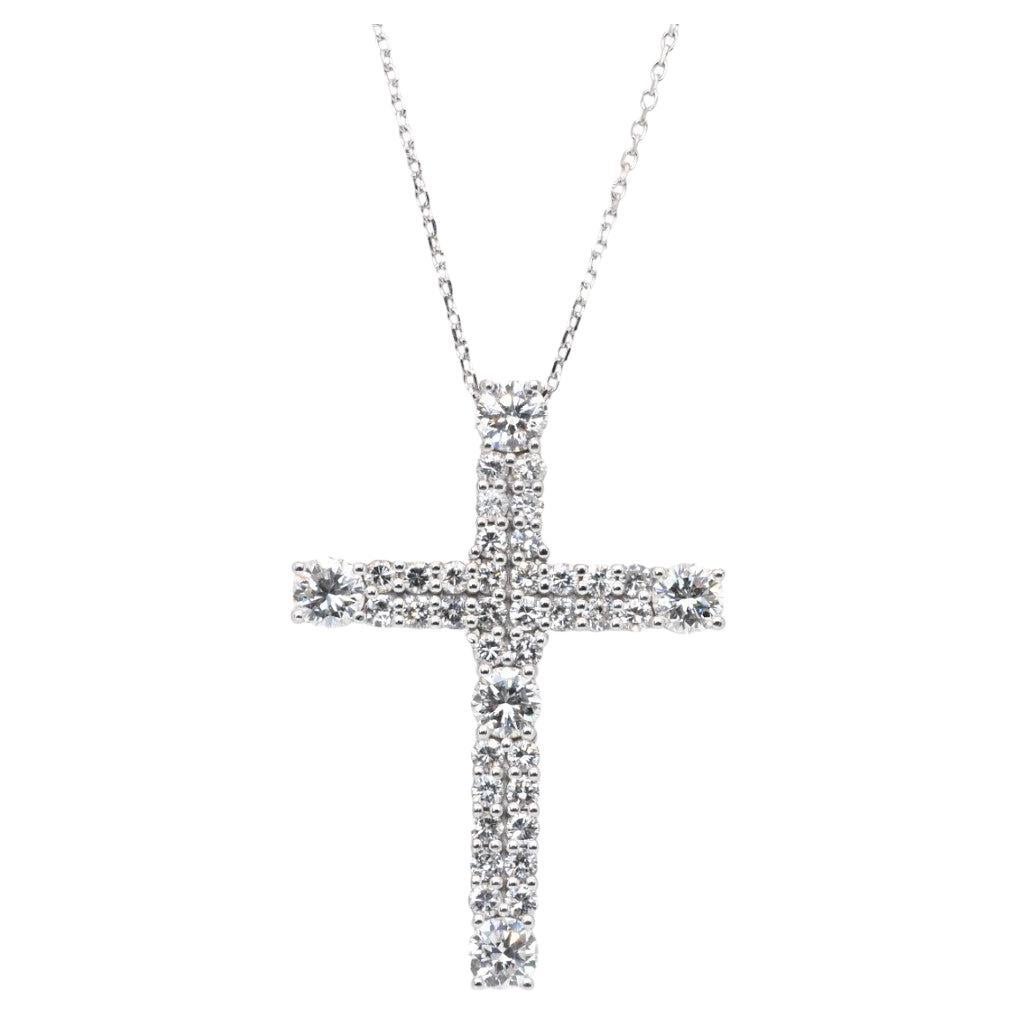 Collana con diamanti certificati IGI da 3,45 carati e ciondolo a croce in oro bianco 18 carati