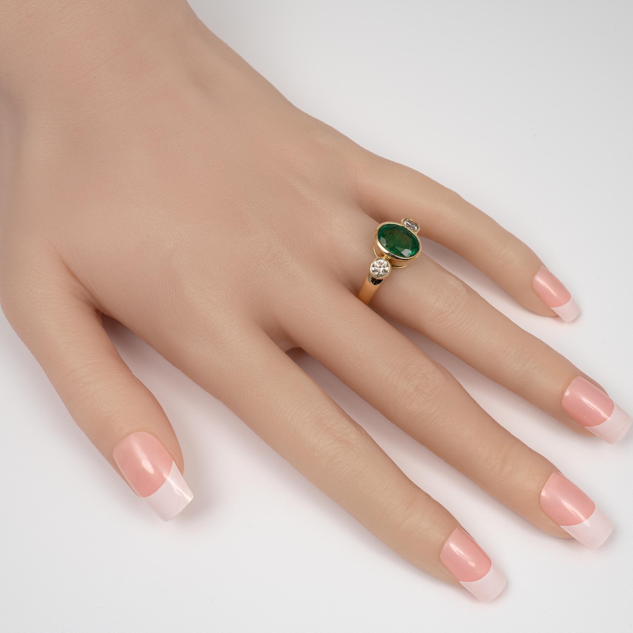 Certified 3.5 Carat Emerald and Diamond Bezel Statement Ring 18 Karat Gold 2