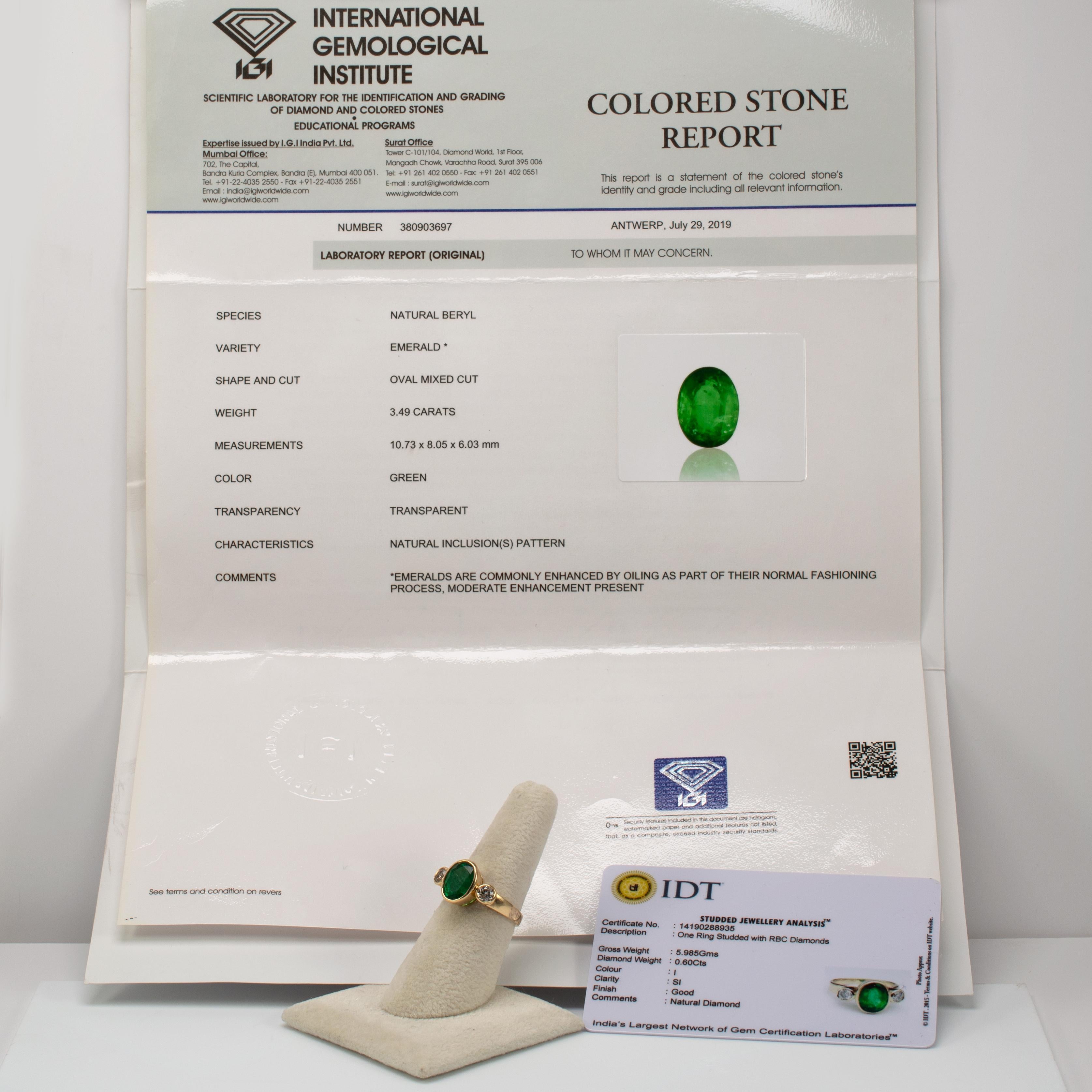 Certified 3.5 Carat Emerald and Diamond Bezel Statement Ring 18 Karat Gold 8