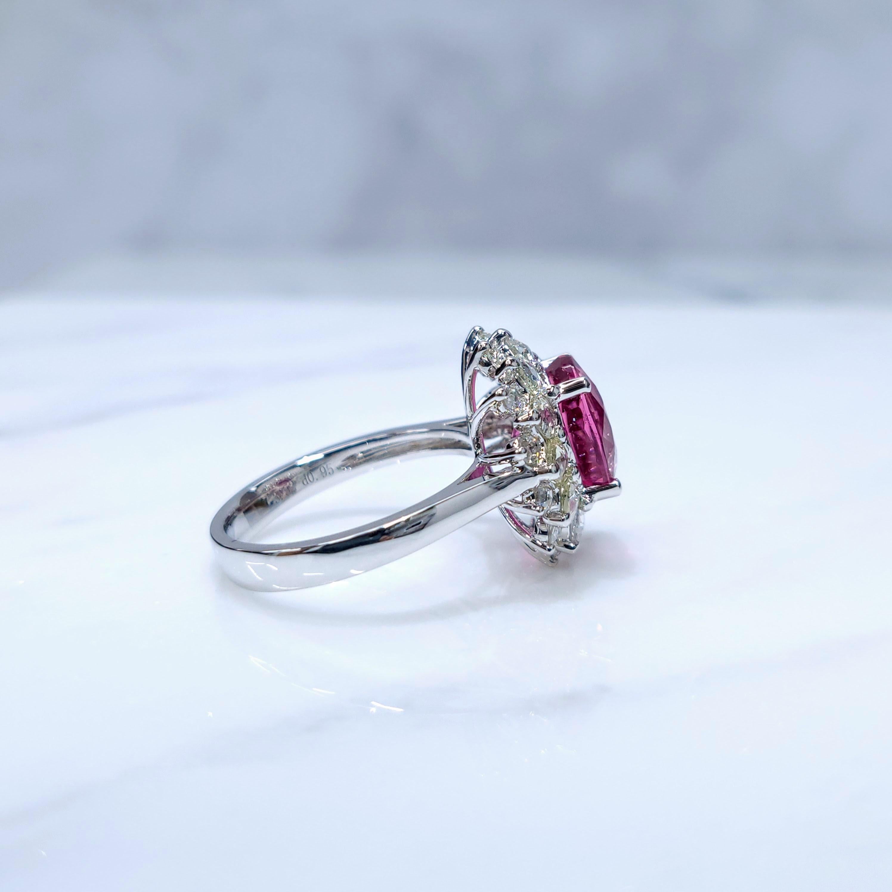 IGI Certified 3.52 Carat Rubellite Tourmaline & Diamond Ring in 18K White Gold For Sale 3