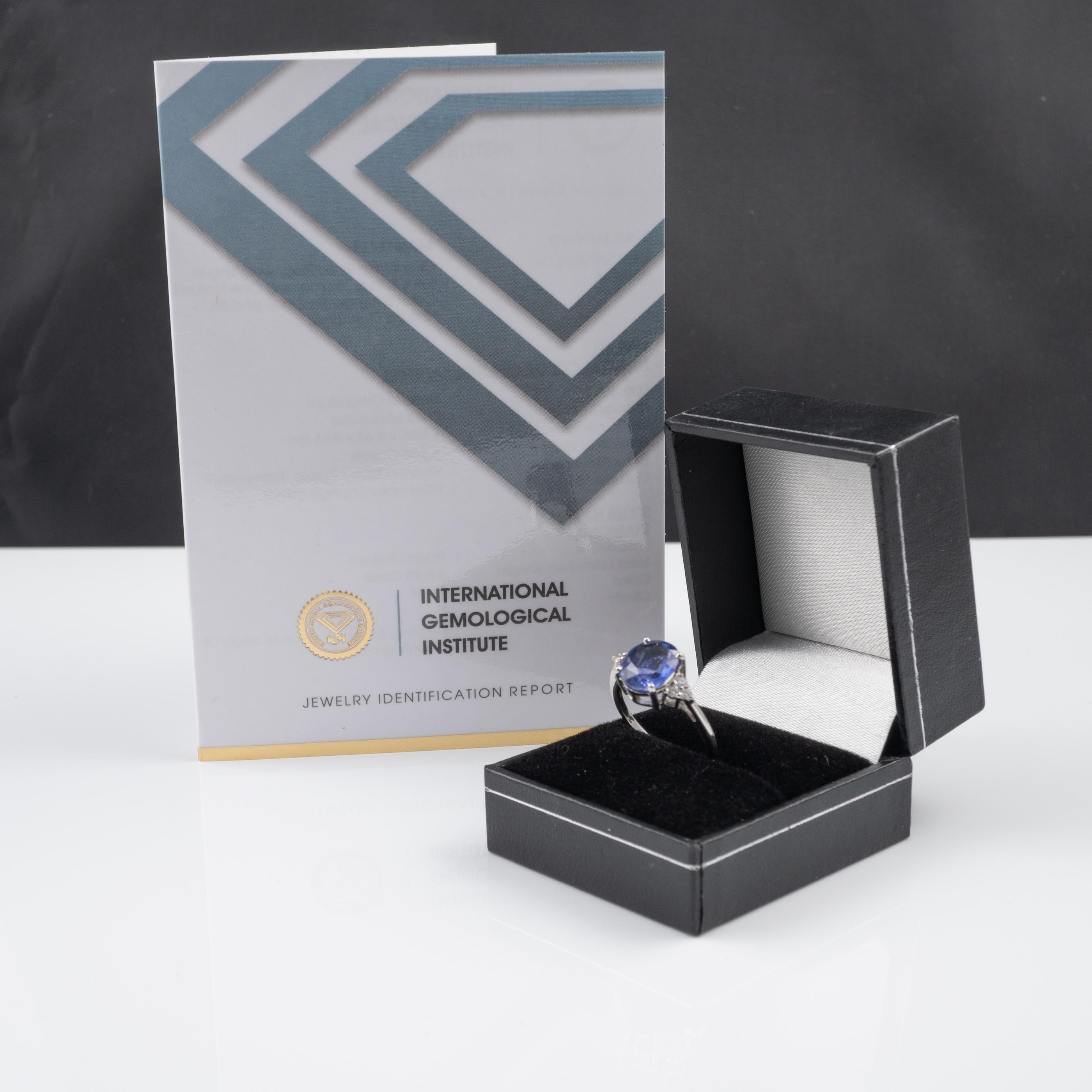 IGI Certified 3.55 Carat Color Change Sapphire Diamond Ring 18 Karat White Gold For Sale 7
