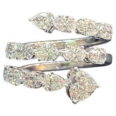 Anillo con diamantes de 3,60 quilates en forma de corazón, ovalada y de pera, certificado por IGI, en oro blanco de 18 quilates