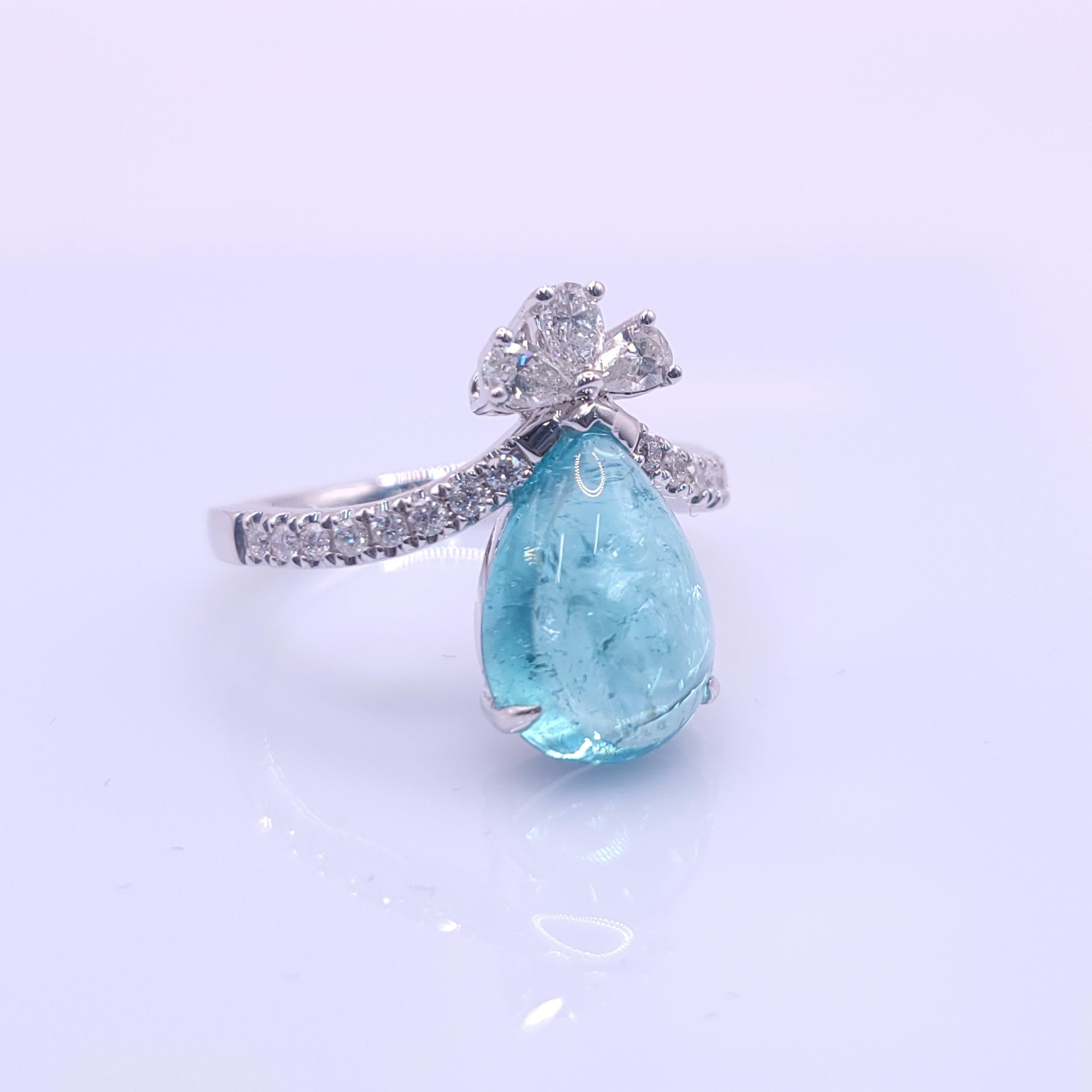 IGI Certified 3.67 Carat Paraiba & Diamond Ring in 18K White Gold In New Condition In KOWLOON, HK