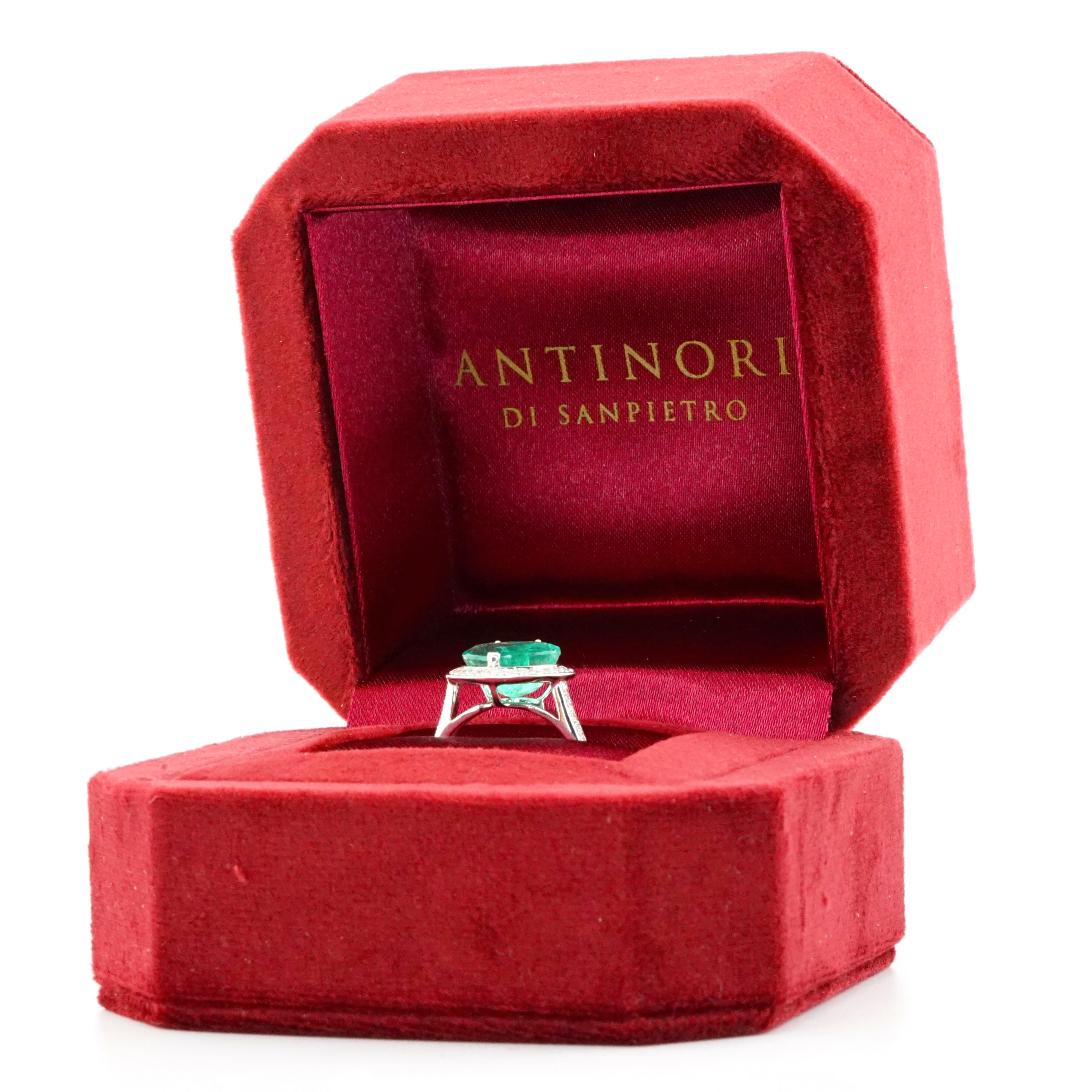 IGI Certified 3.72 Carat Heart Minor Oil Emerald Diamond Made In Italy Ring  For Sale 2