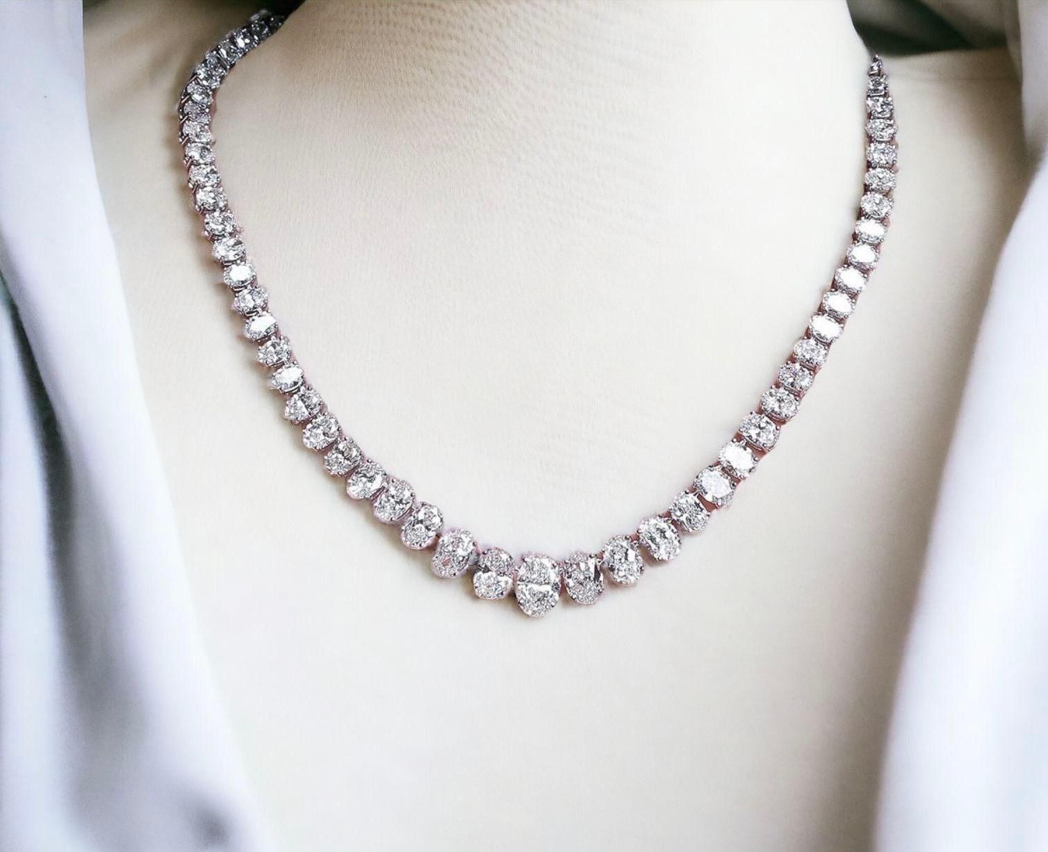 IGI Certified 38.00 Ct Natural Diamonds  Gold  Riviera Tennis Necklace In New Condition For Sale In Massafra, IT