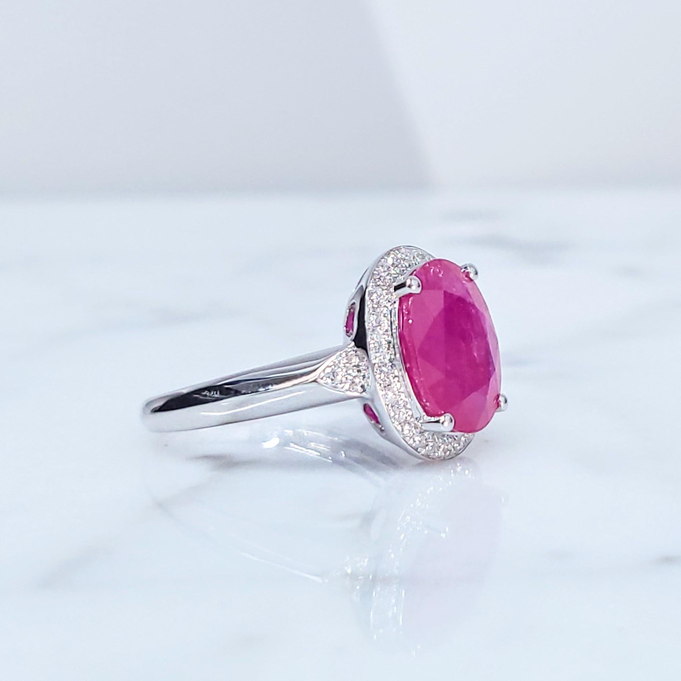 IGI Certified 3.82 Carat Burma Ruby & Diamond Ring in 18K White Gold For Sale 2