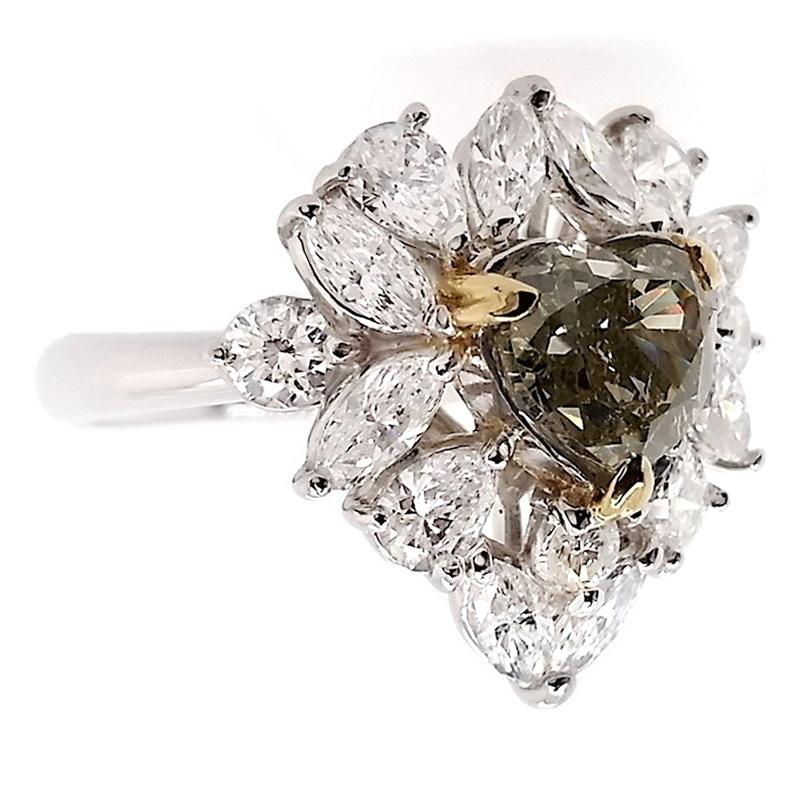Heart Cut IGI Certified 3.92ct Natural Diamonds Platinum and 18k Yellow Gold Ring For Sale