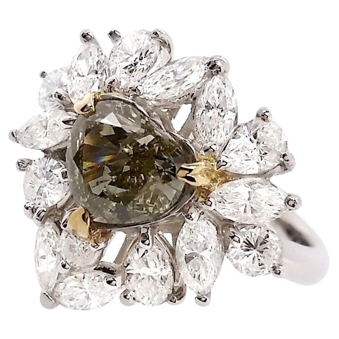 IGI Certified 3.92ct Natural Diamonds Platinum and 18k Yellow Gold Ring For Sale