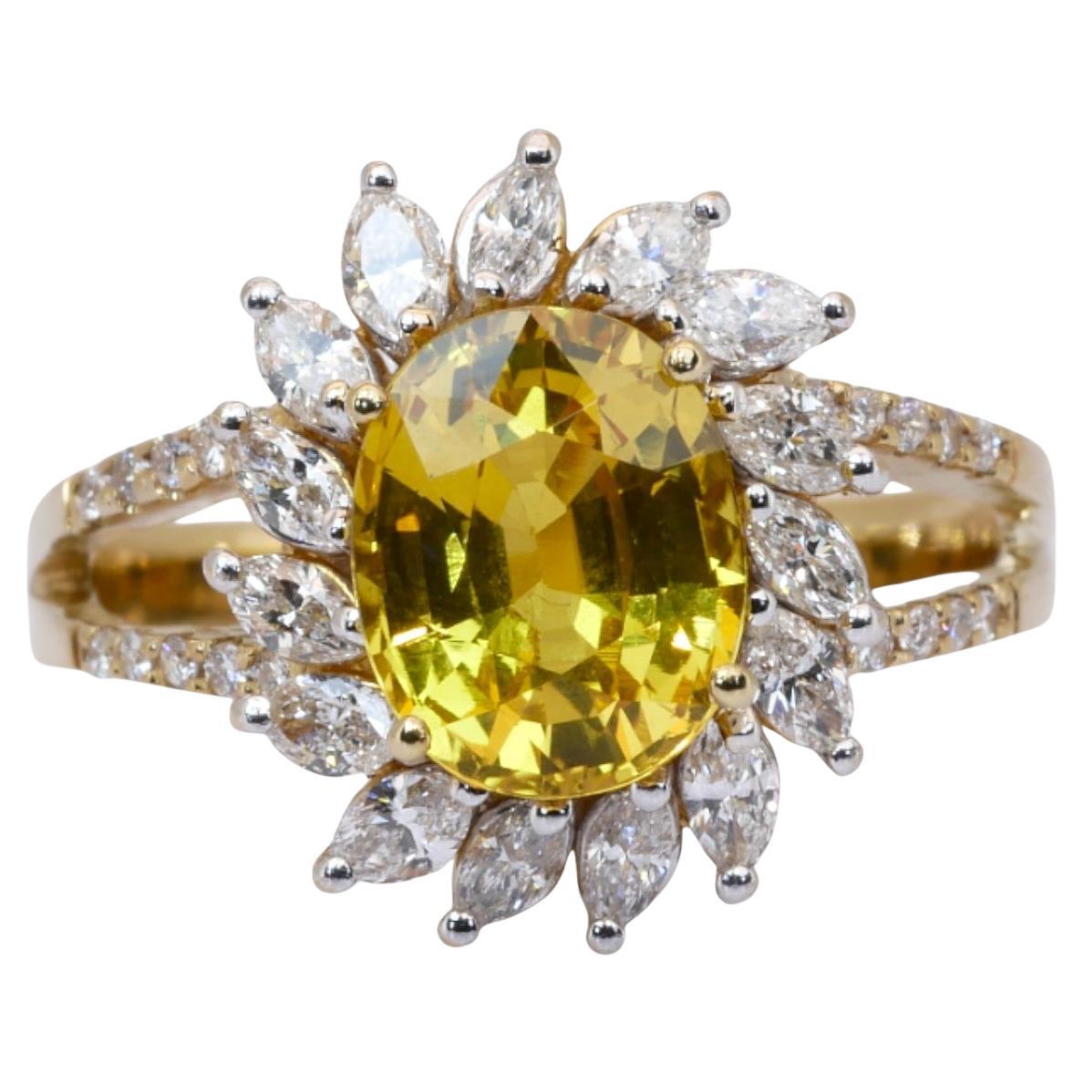 IGI Certified 3.94ct Sapphire and Diamonds Cluster Ring in 18k Yellow Gold For Sale